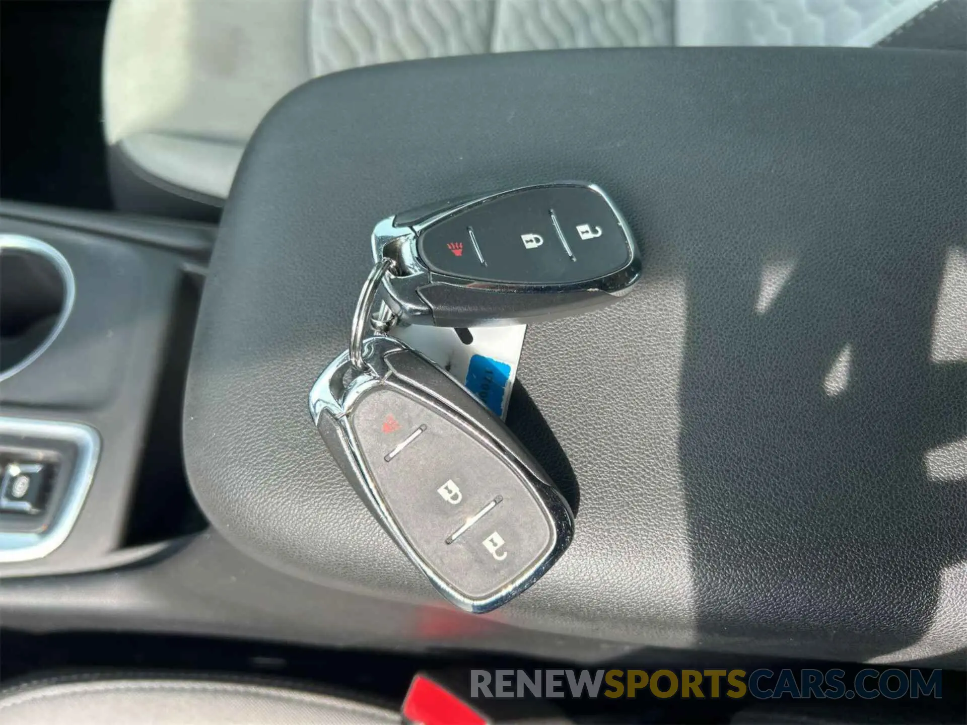 8 Фотография поврежденного автомобиля 2GNAXHEV1K6264770 CHEVROLET EQUINOX 2019