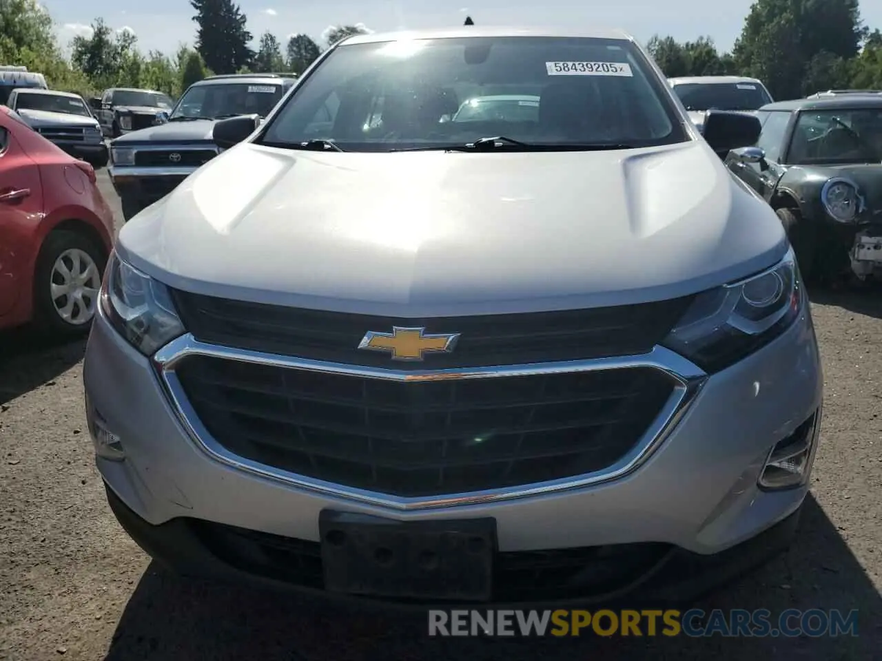 5 Photograph of a damaged car 2GNAXHEV3K6258243 CHEVROLET EQUINOX 2019