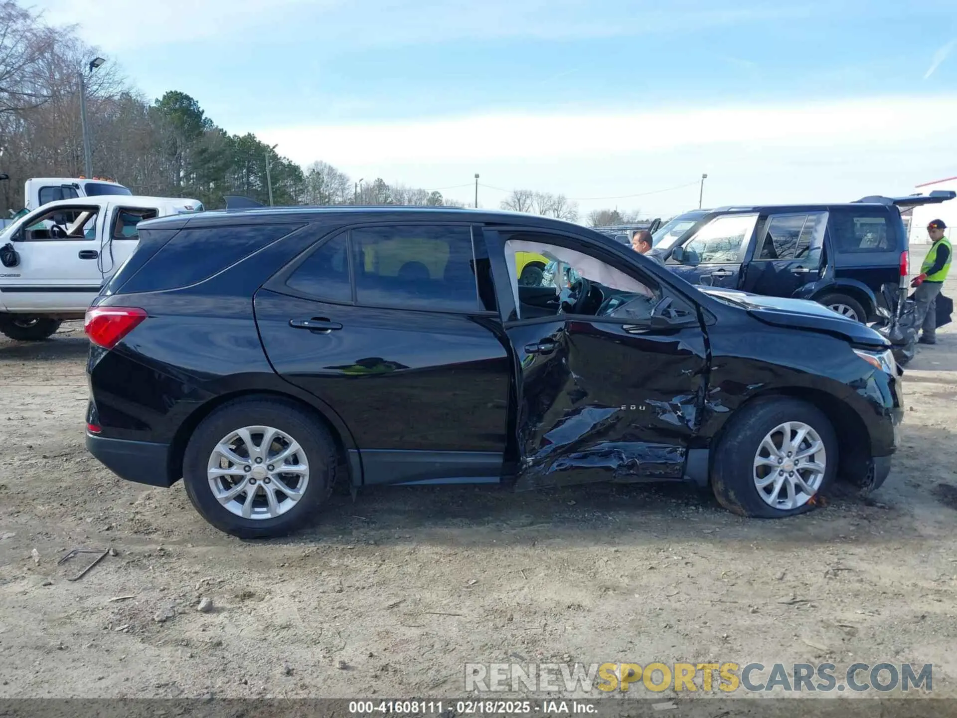 13 Фотография поврежденного автомобиля 2GNAXHEV4K6132439 CHEVROLET EQUINOX 2019