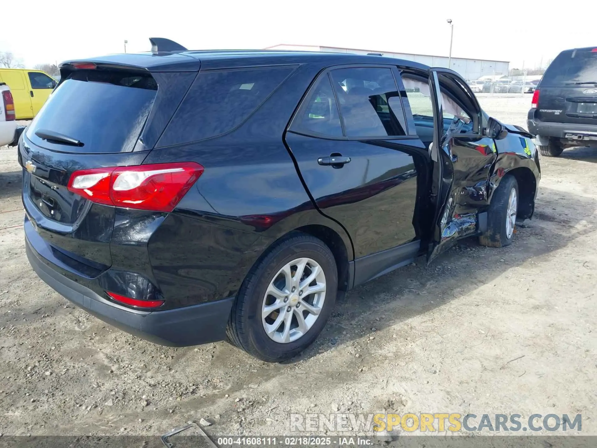 4 Фотография поврежденного автомобиля 2GNAXHEV4K6132439 CHEVROLET EQUINOX 2019