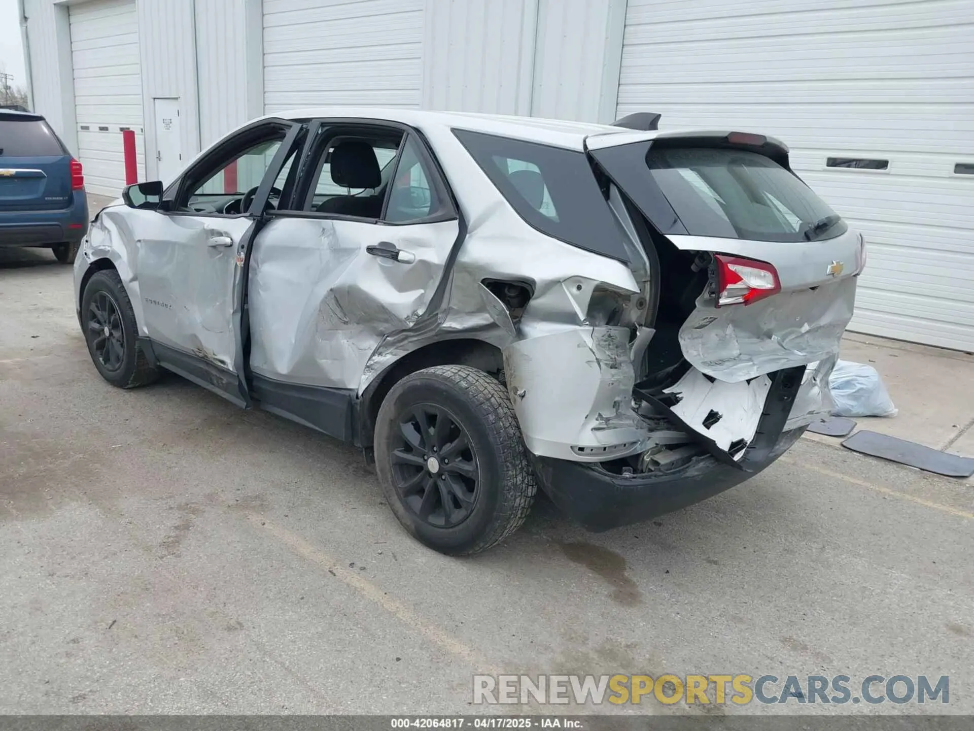 3 Photograph of a damaged car 2GNAXHEV4K6145594 CHEVROLET EQUINOX 2019