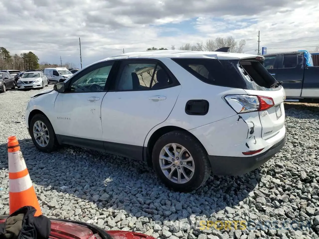 2 Photograph of a damaged car 2GNAXHEV4K6256842 CHEVROLET EQUINOX 2019