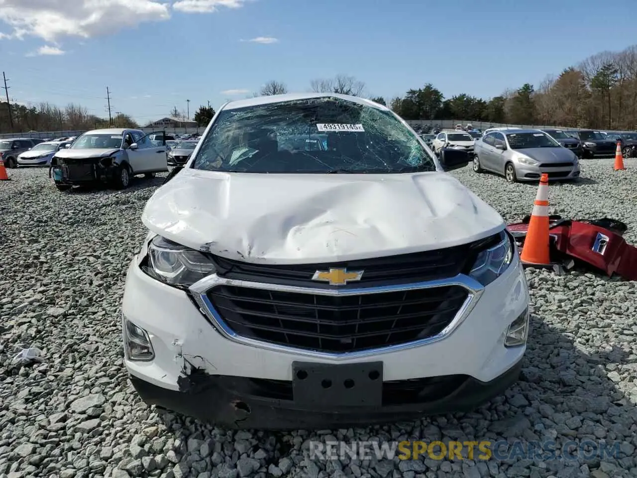 5 Photograph of a damaged car 2GNAXHEV4K6256842 CHEVROLET EQUINOX 2019