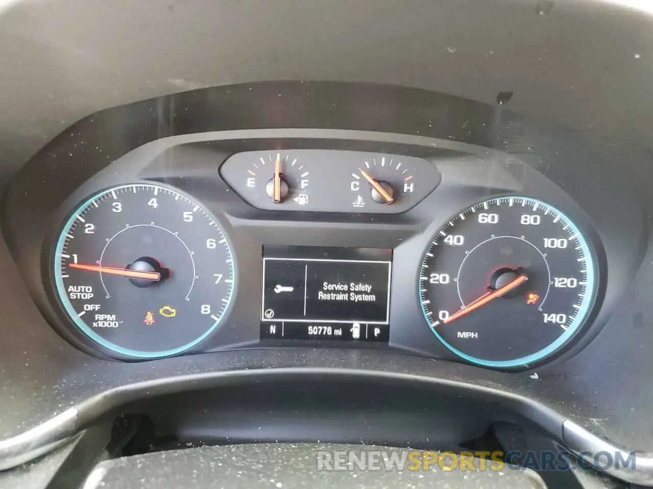 9 Photograph of a damaged car 2GNAXHEV4K6256842 CHEVROLET EQUINOX 2019