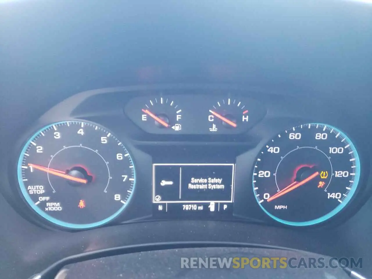 9 Photograph of a damaged car 2GNAXHEV5K6120428 CHEVROLET EQUINOX 2019
