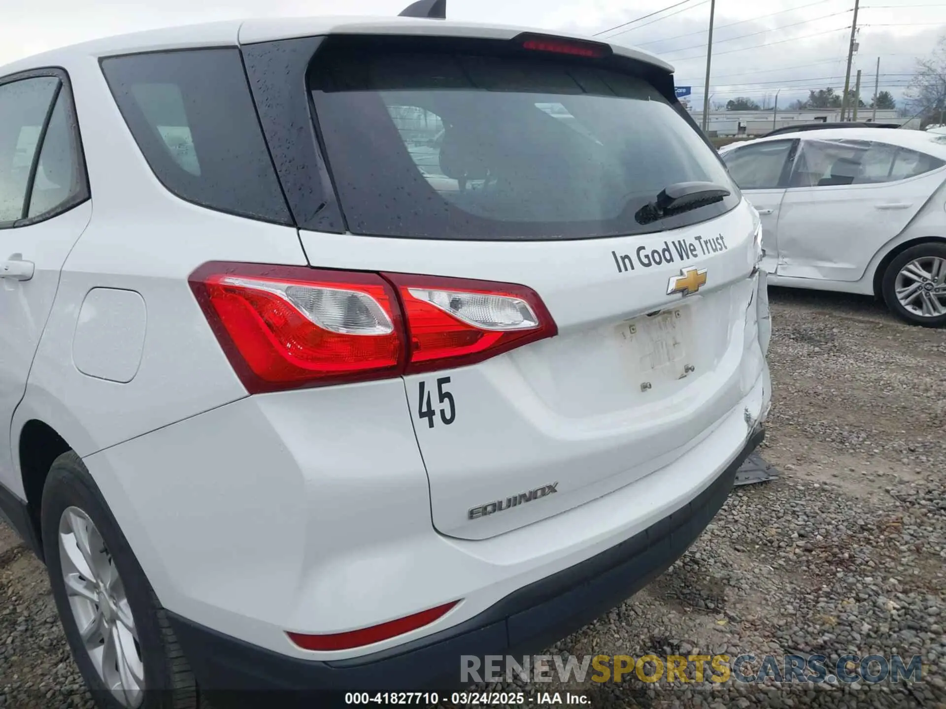 17 Photograph of a damaged car 2GNAXHEV7K6196958 CHEVROLET EQUINOX 2019