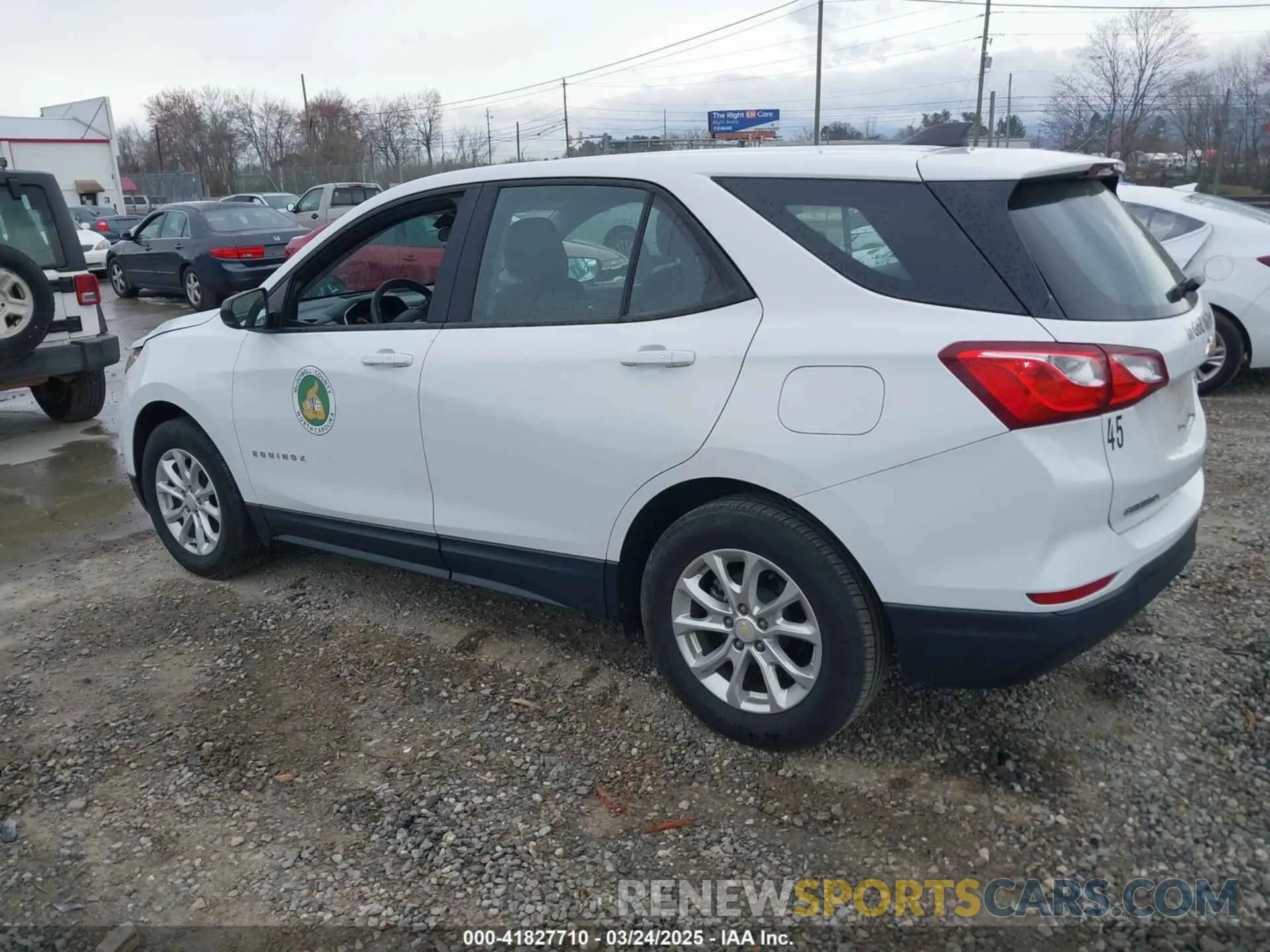 3 Photograph of a damaged car 2GNAXHEV7K6196958 CHEVROLET EQUINOX 2019
