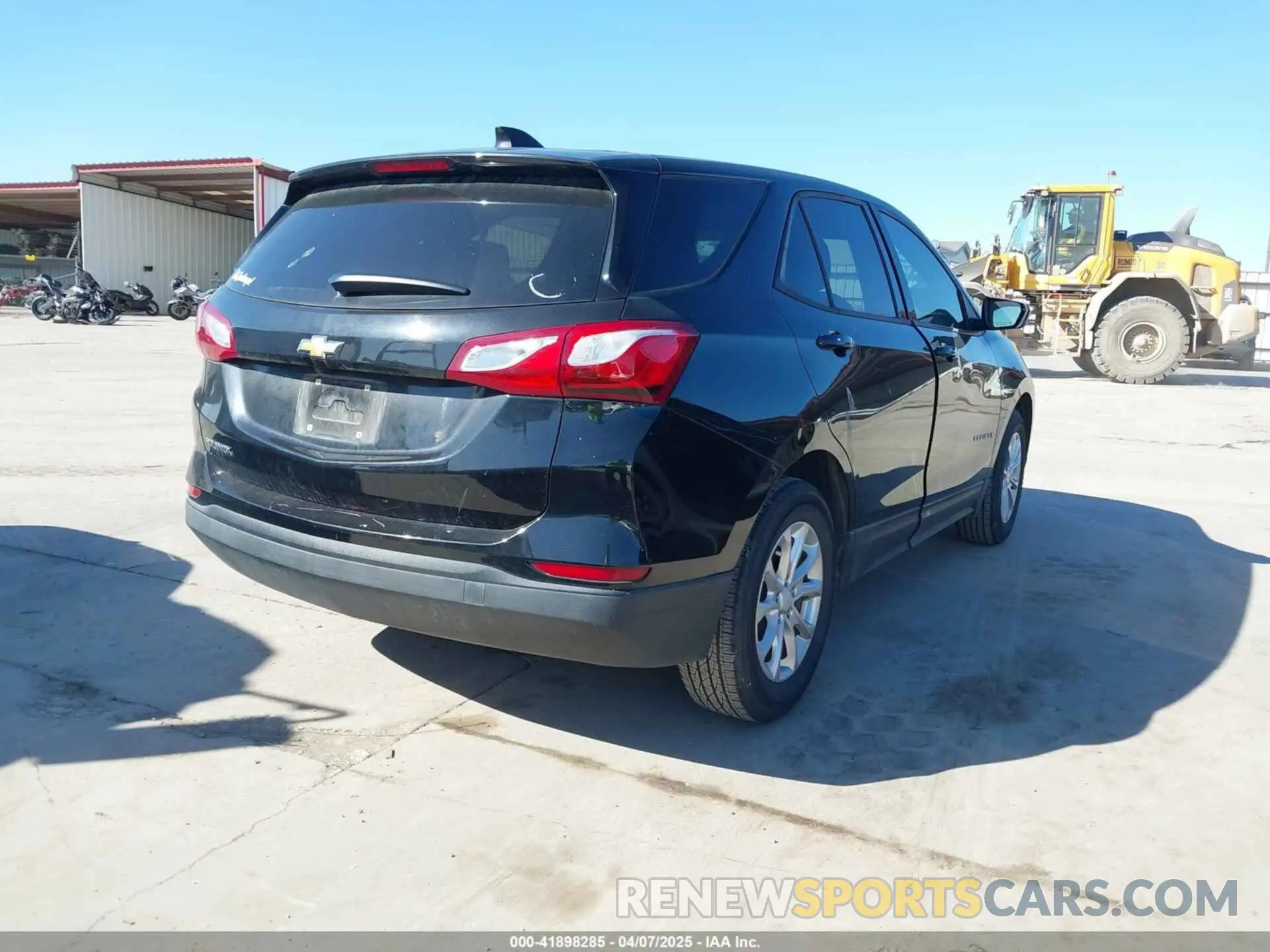 4 Фотография поврежденного автомобиля 2GNAXHEV7K6244104 CHEVROLET EQUINOX 2019