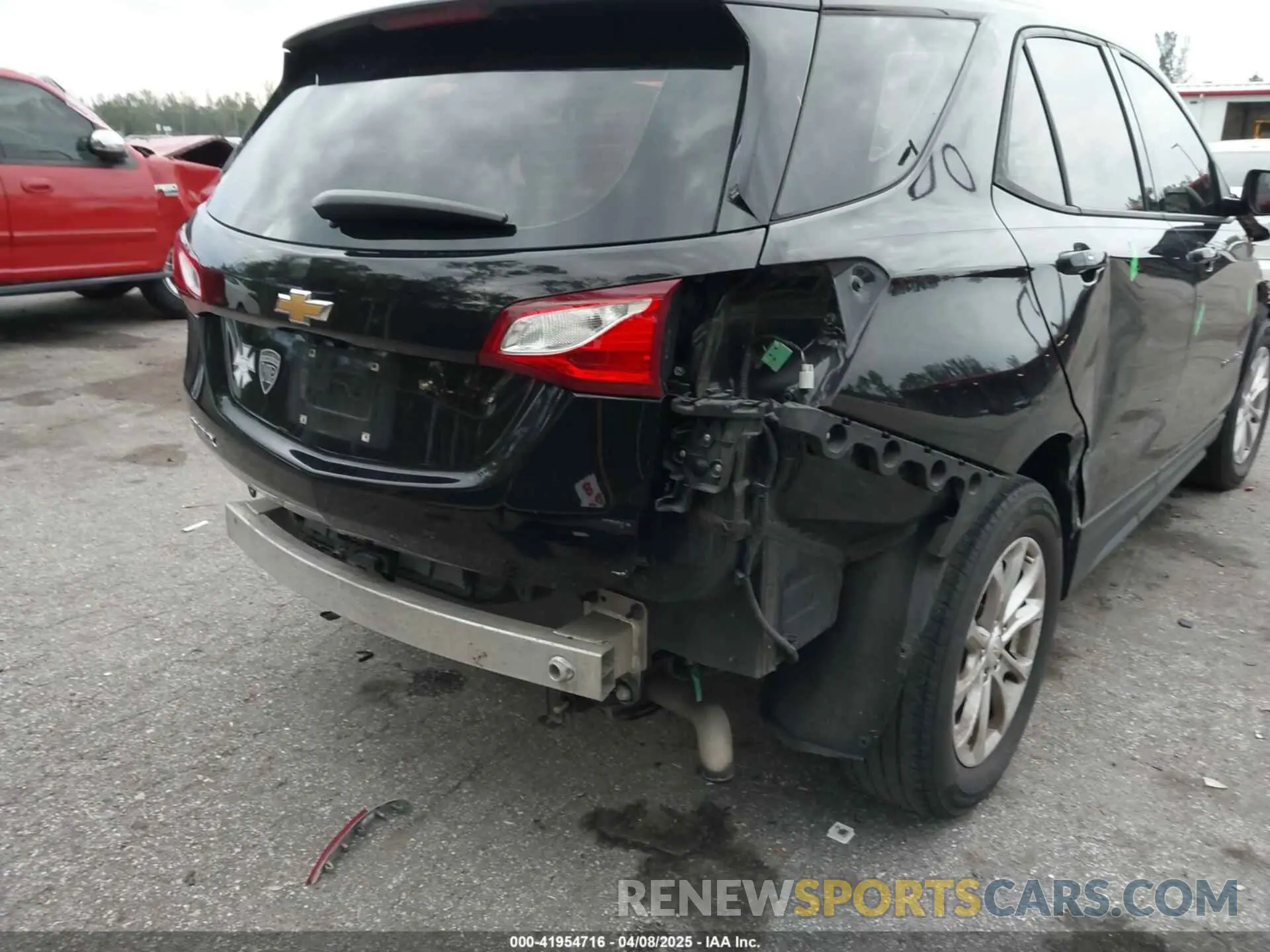 6 Photograph of a damaged car 2GNAXHEV7K6284988 CHEVROLET EQUINOX 2019