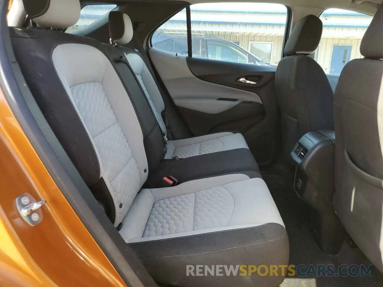 12 Photograph of a damaged car 2GNAXHEV8K6108774 CHEVROLET EQUINOX 2019
