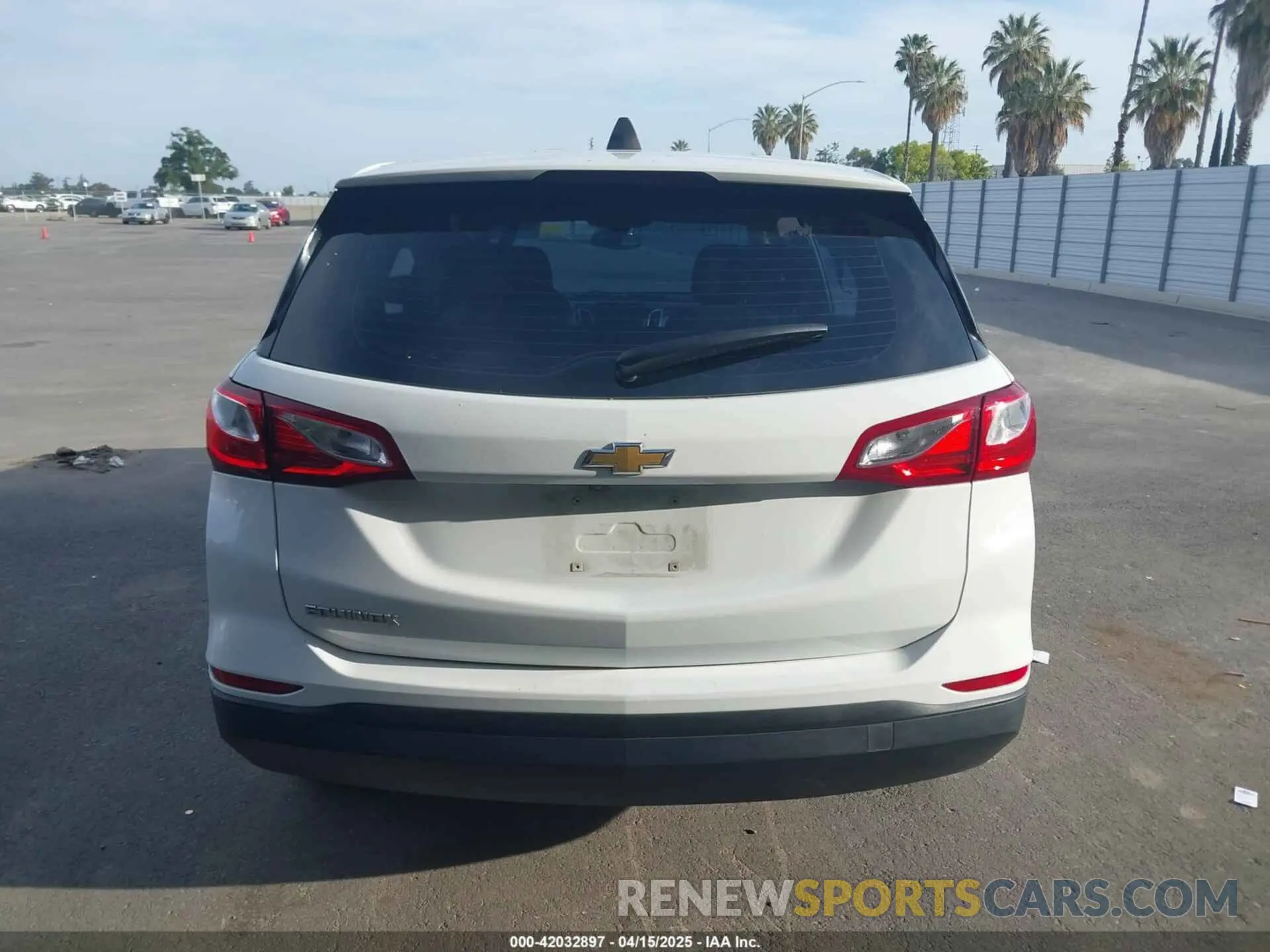 16 Photograph of a damaged car 2GNAXHEV8K6171888 CHEVROLET EQUINOX 2019