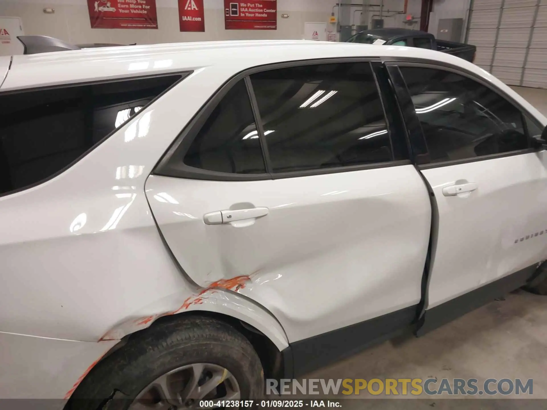 11 Photograph of a damaged car 2GNAXHEV9K6196119 CHEVROLET EQUINOX 2019