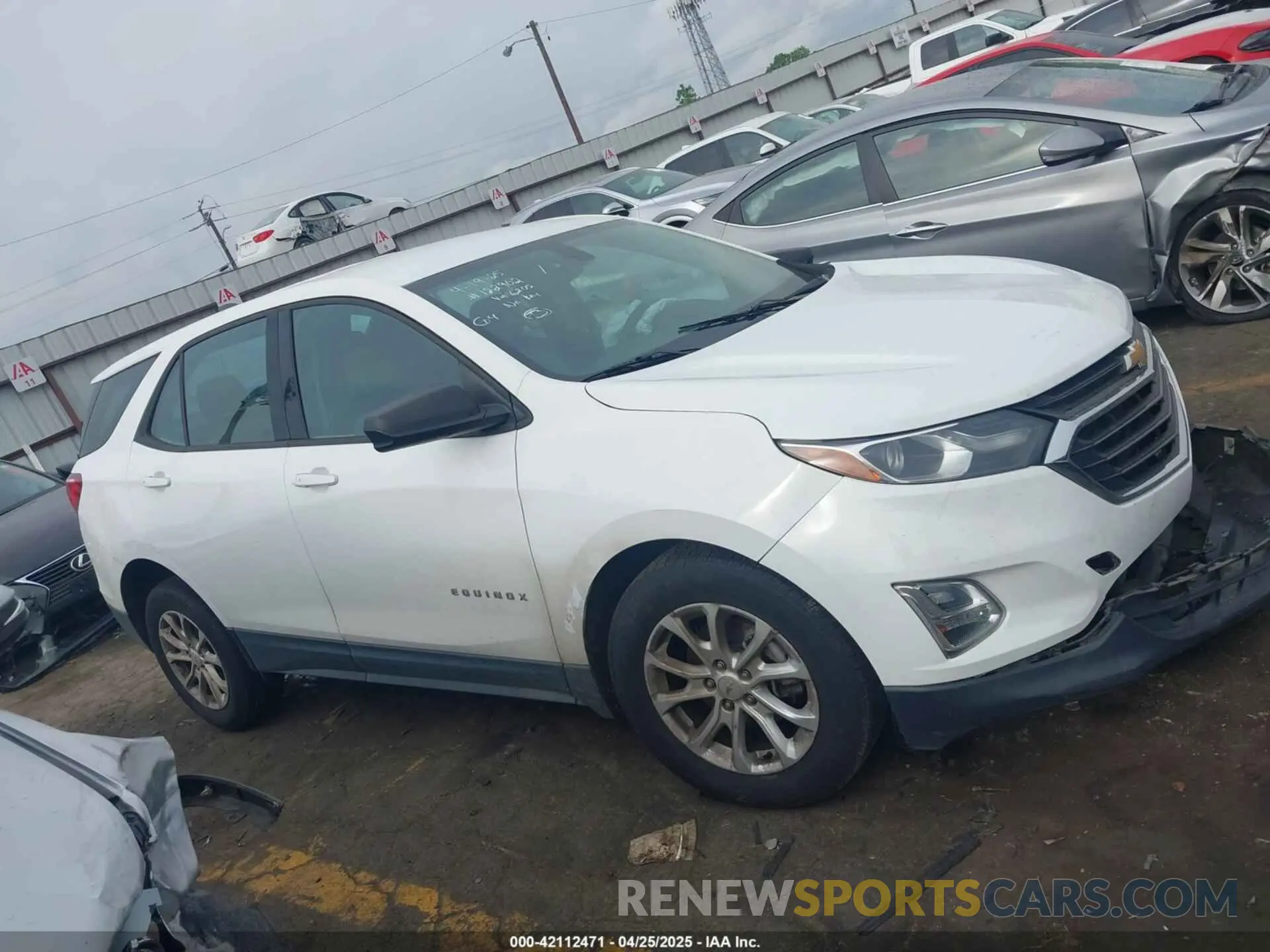 13 Photograph of a damaged car 2GNAXHEVXK6136205 CHEVROLET EQUINOX 2019