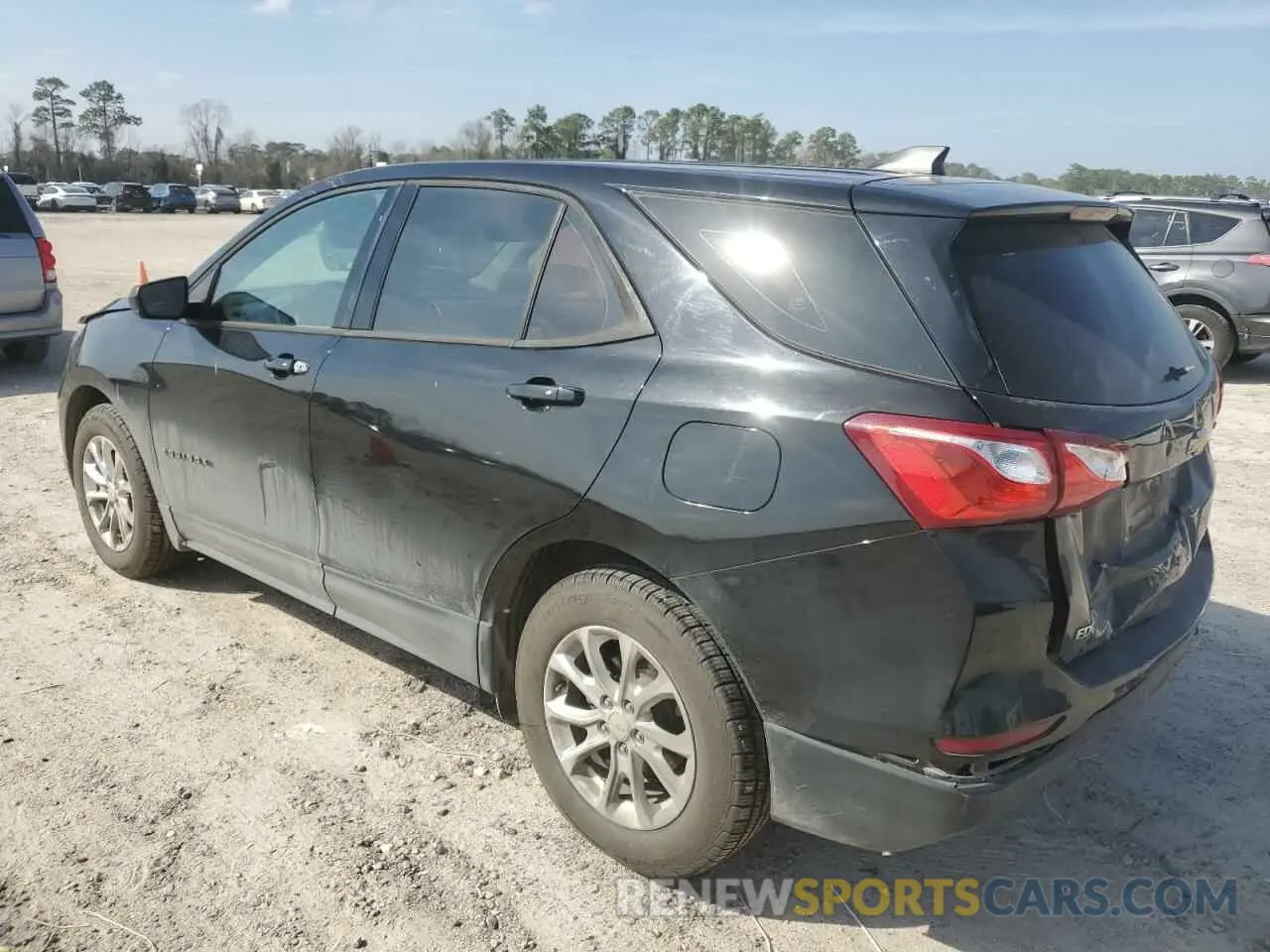 2 Photograph of a damaged car 2GNAXHEVXK6173142 CHEVROLET EQUINOX 2019