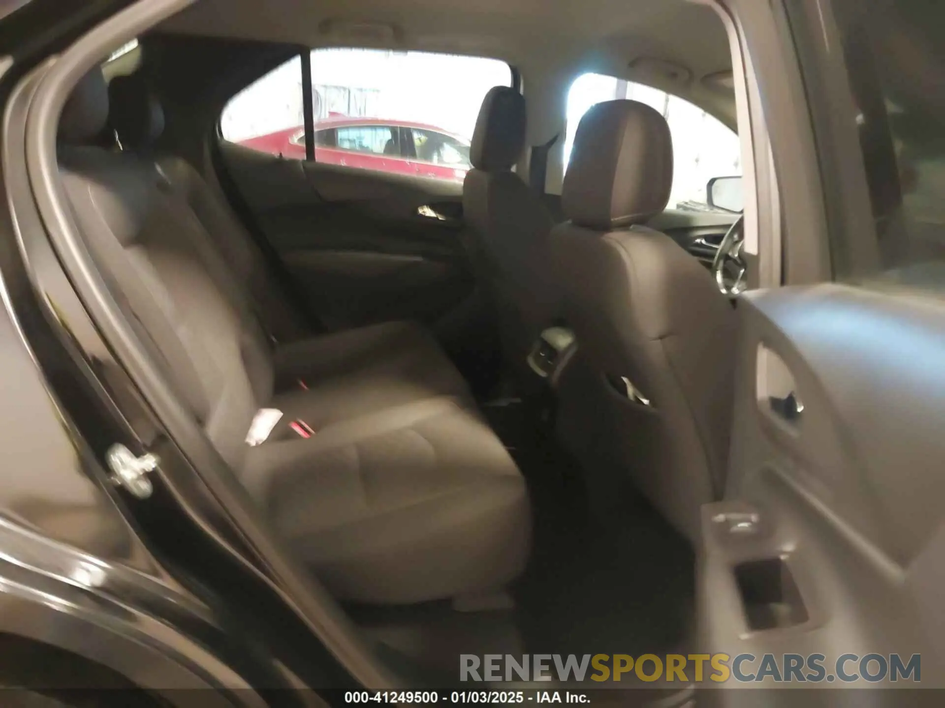 8 Photograph of a damaged car 2GNAXJEV2K6254966 CHEVROLET EQUINOX 2019