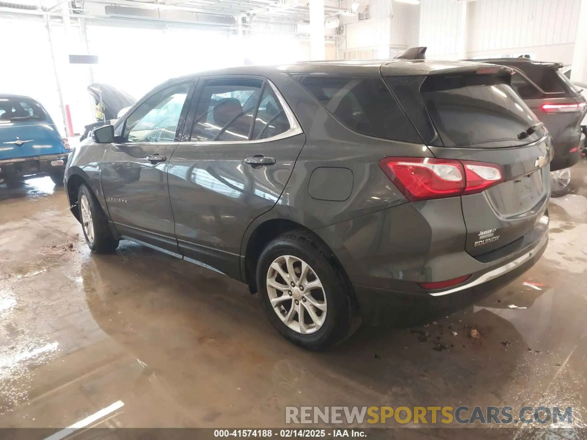 3 Photograph of a damaged car 2GNAXJEV4K6221094 CHEVROLET EQUINOX 2019