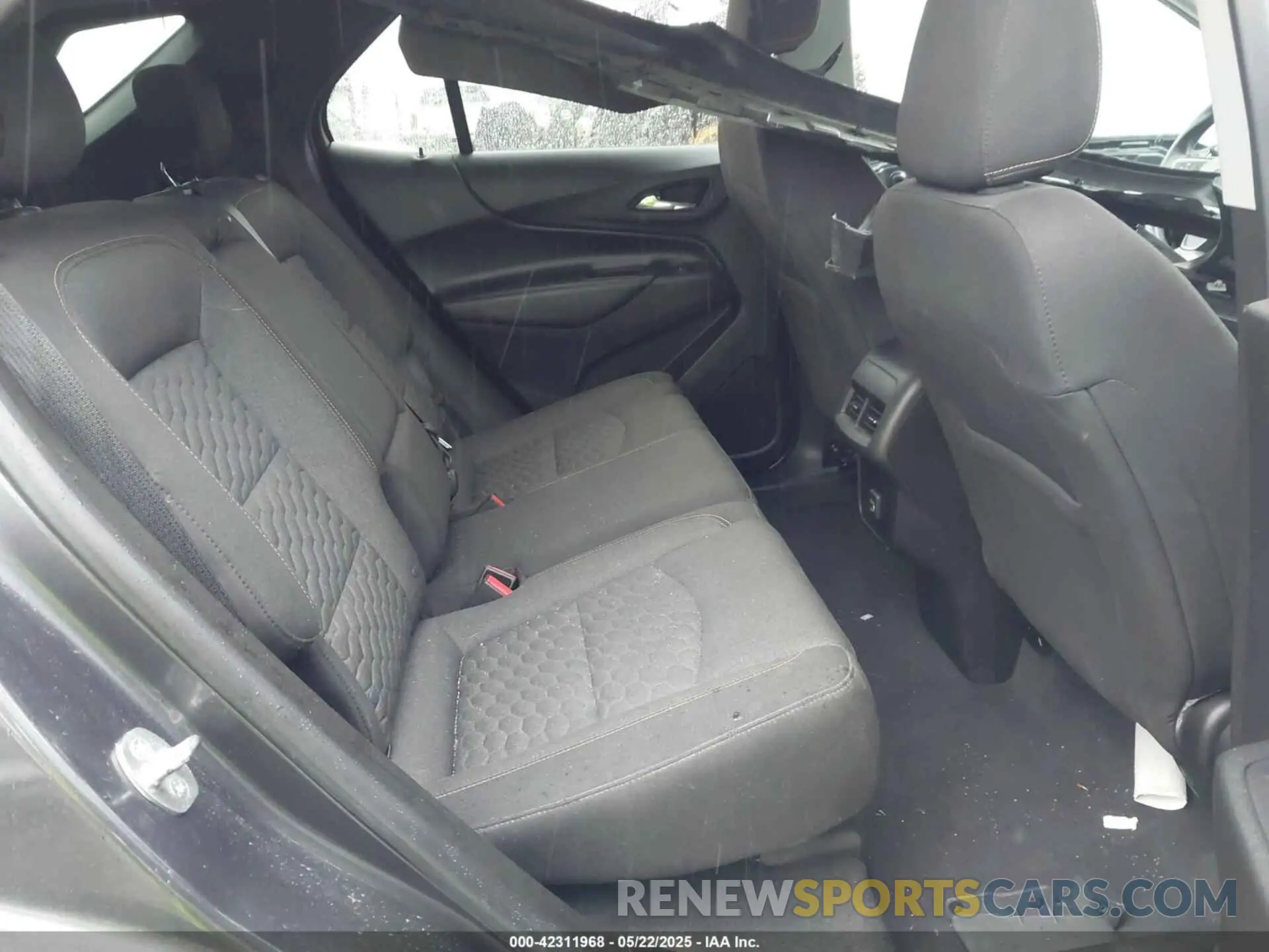8 Фотография поврежденного автомобиля 2GNAXJEV8K6213886 CHEVROLET EQUINOX 2019