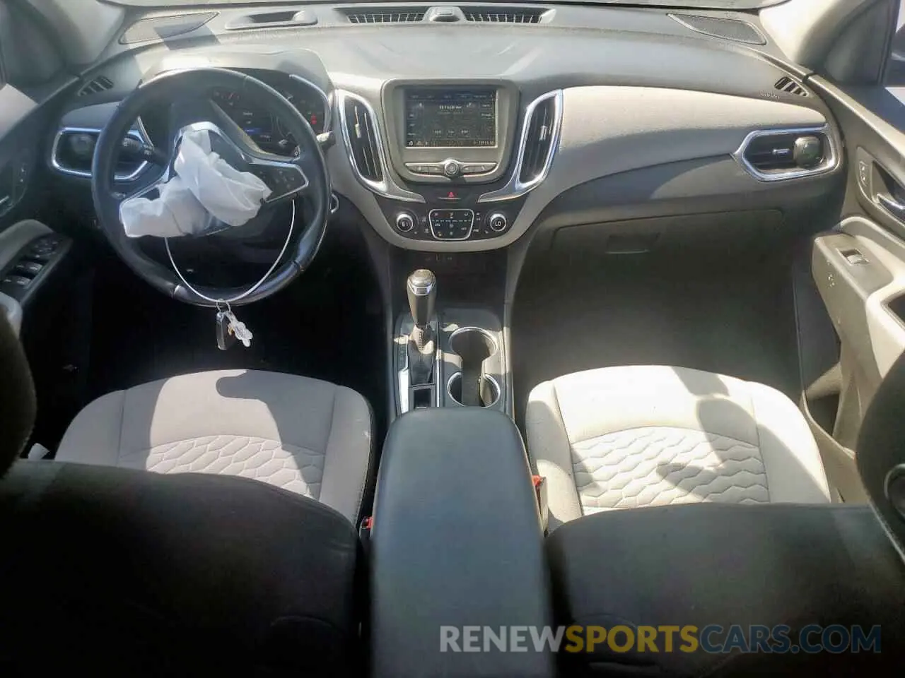 8 Photograph of a damaged car 2GNAXJEV9K6278066 CHEVROLET EQUINOX 2019