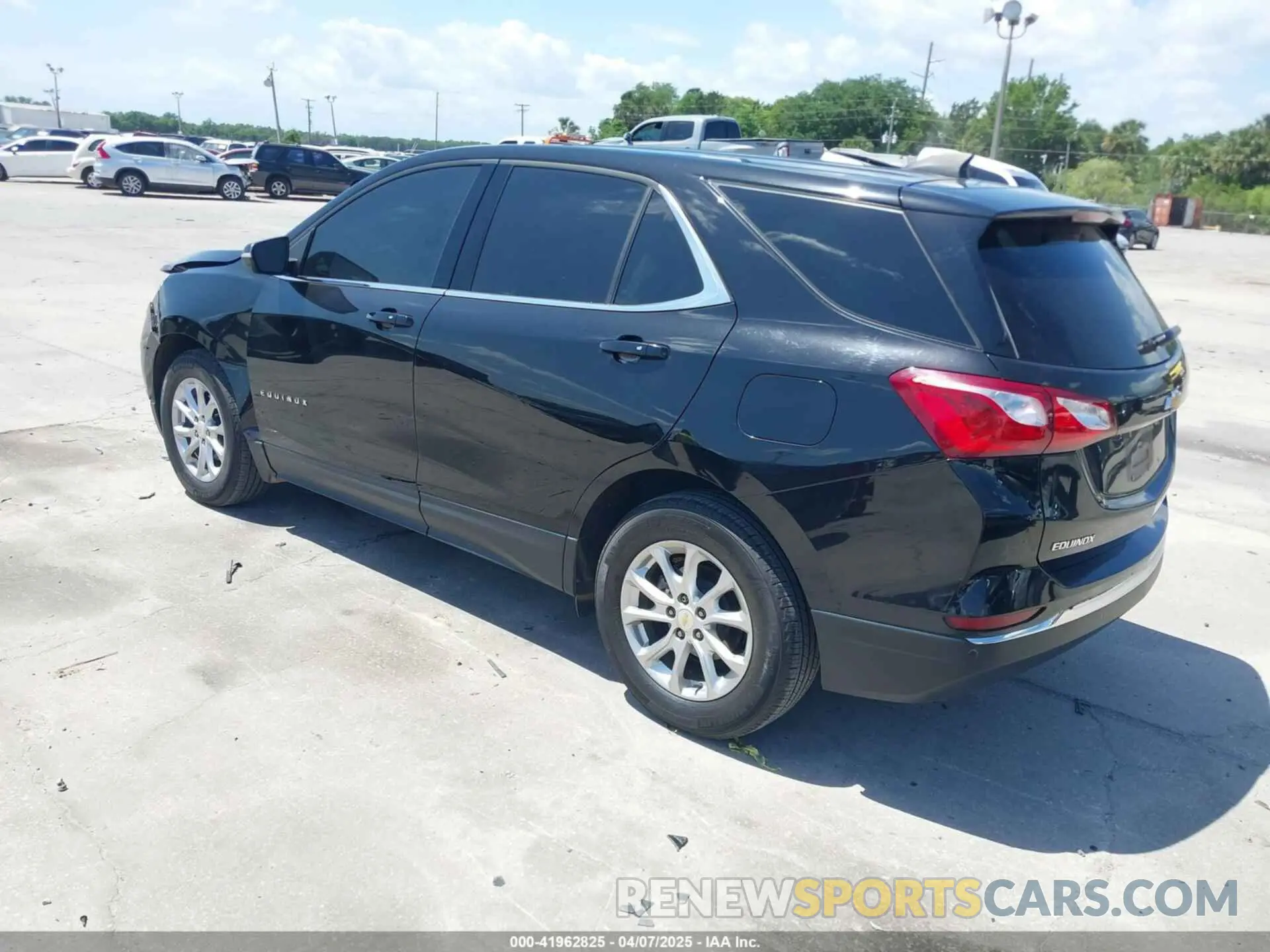 3 Photograph of a damaged car 2GNAXJEVXK6231032 CHEVROLET EQUINOX 2019