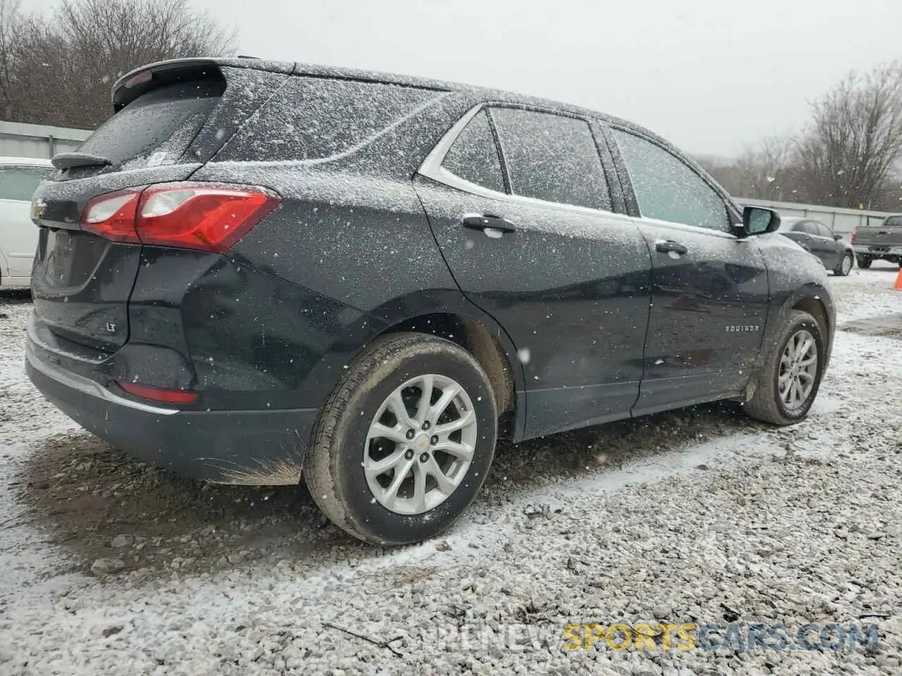 3 Photograph of a damaged car 2GNAXKEV0K6166990 CHEVROLET EQUINOX 2019