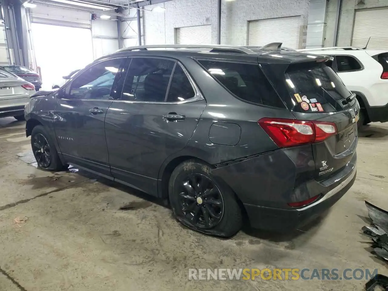 2 Photograph of a damaged car 2GNAXKEV0K6301269 CHEVROLET EQUINOX 2019