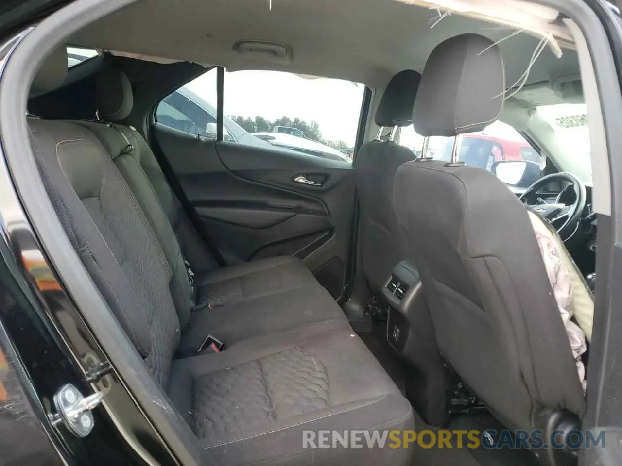 11 Photograph of a damaged car 2GNAXKEV1K6109651 CHEVROLET EQUINOX 2019