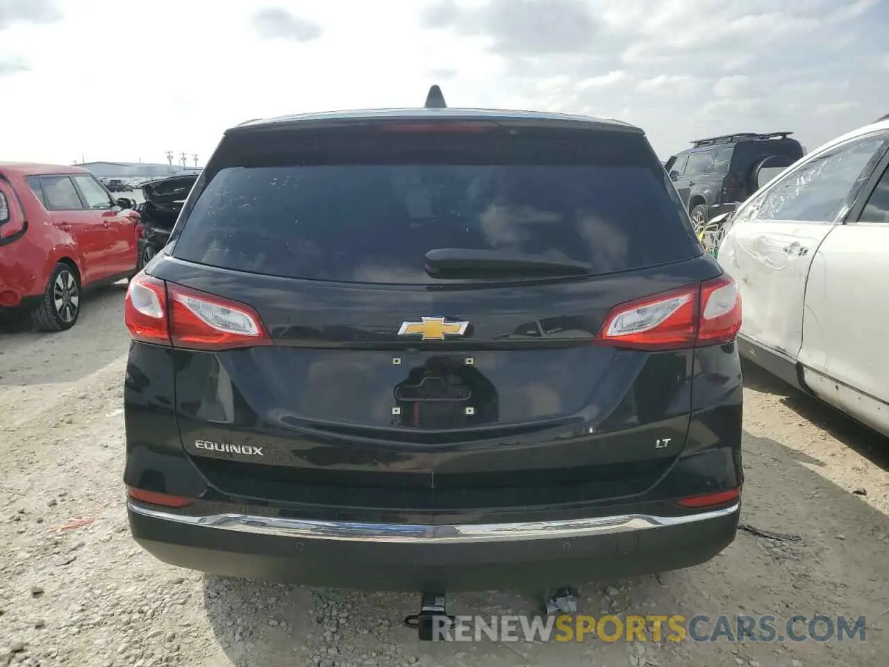 6 Photograph of a damaged car 2GNAXKEV1K6109651 CHEVROLET EQUINOX 2019