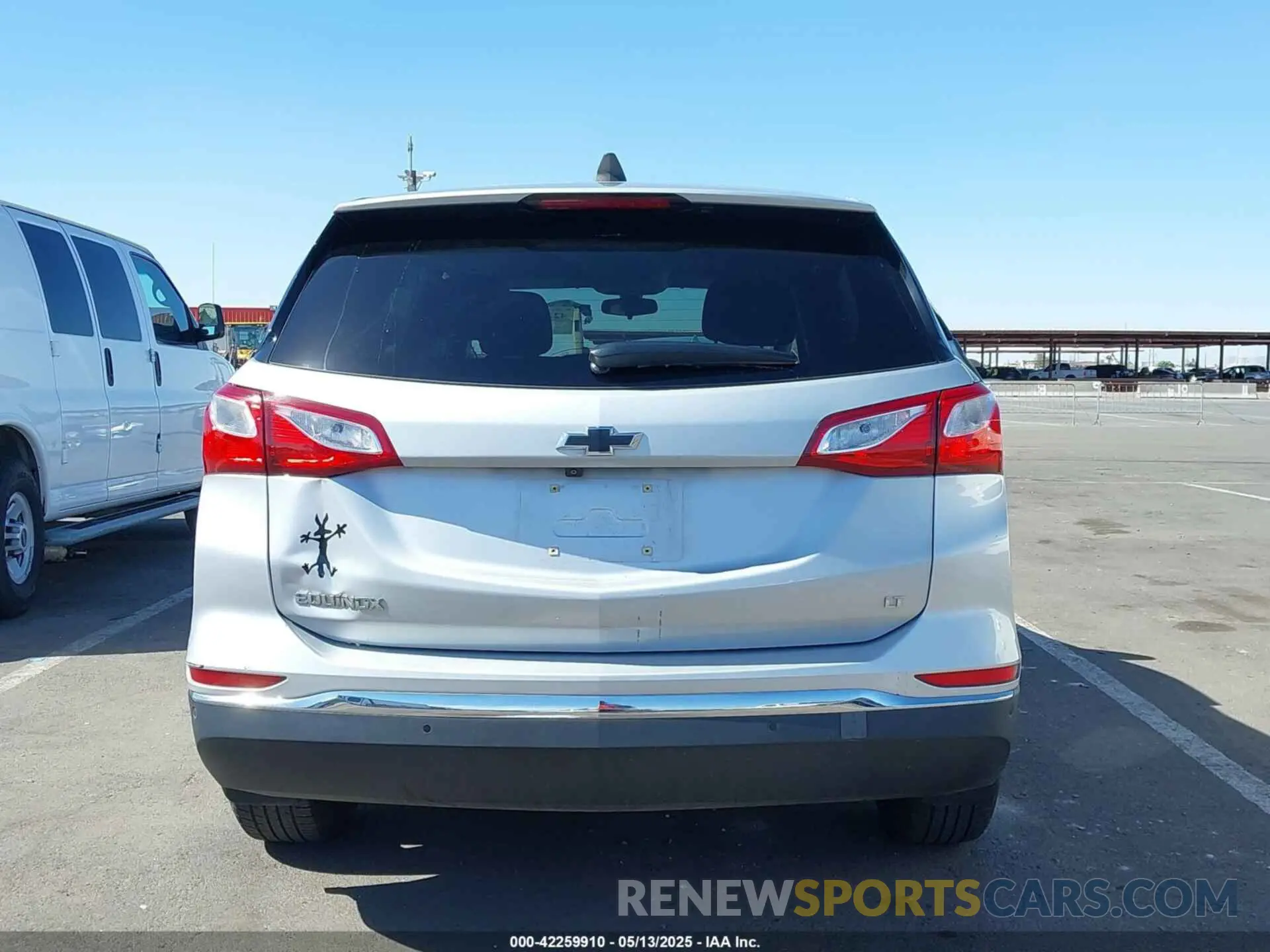 16 Photograph of a damaged car 2GNAXKEV1K6186200 CHEVROLET EQUINOX 2019