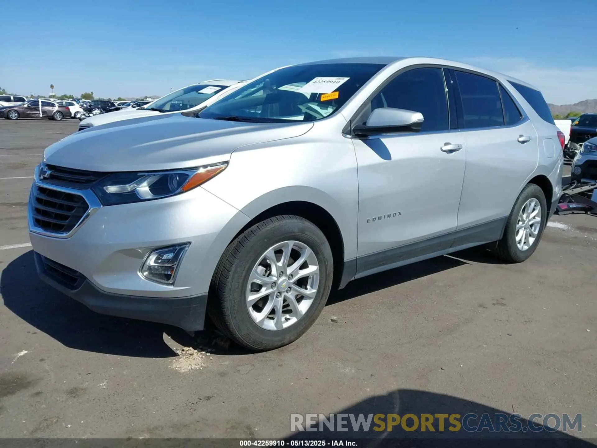 2 Photograph of a damaged car 2GNAXKEV1K6186200 CHEVROLET EQUINOX 2019