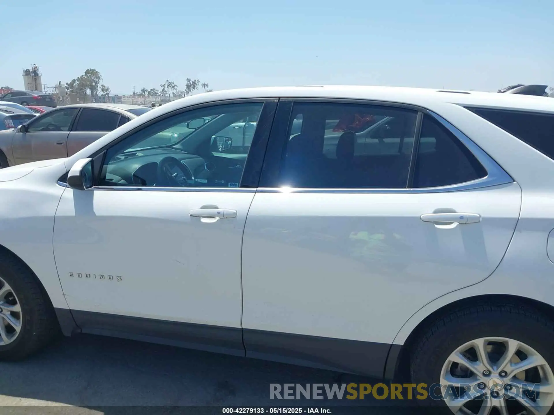 15 Photograph of a damaged car 2GNAXKEV2K6125177 CHEVROLET EQUINOX 2019