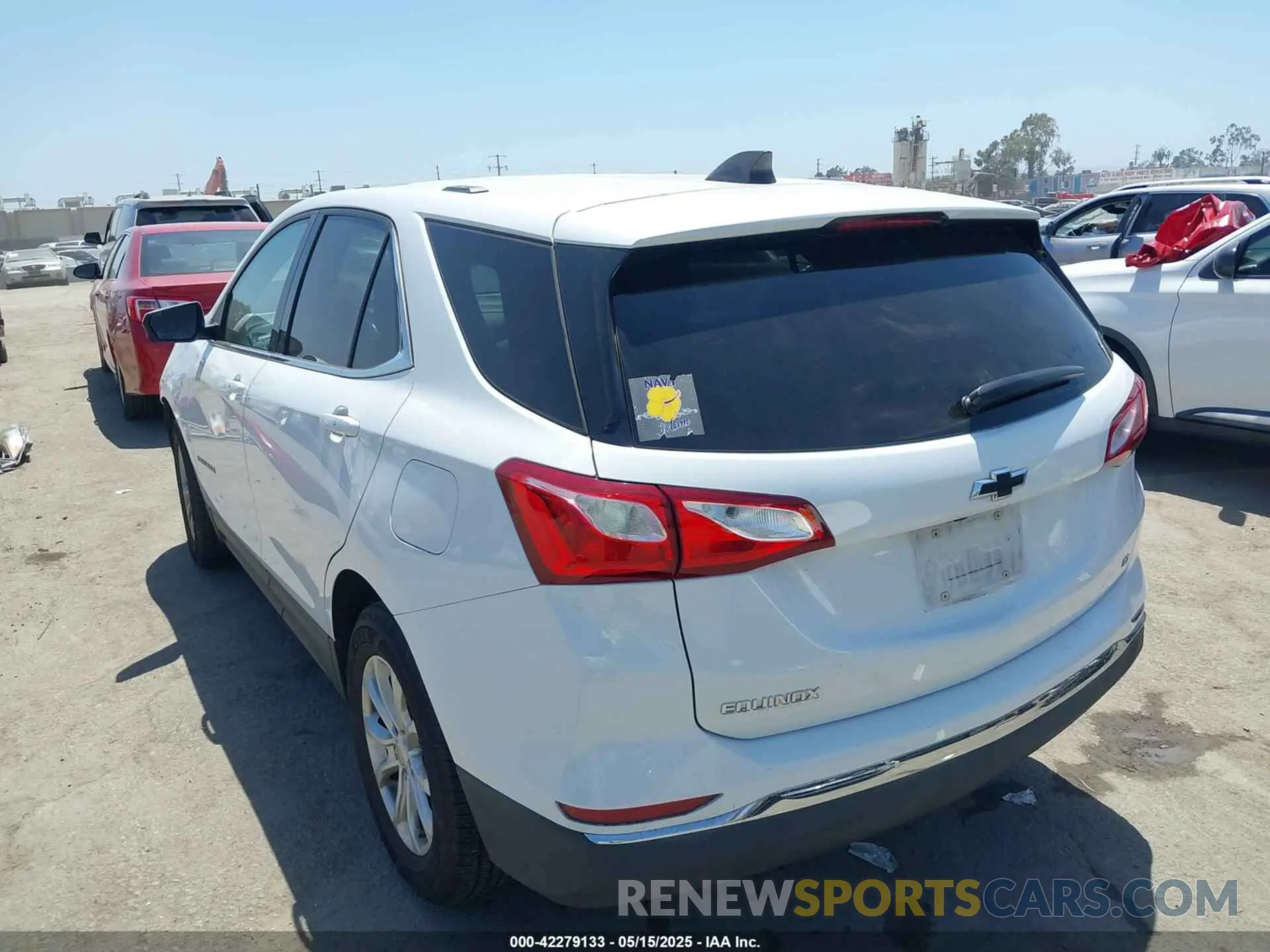 3 Photograph of a damaged car 2GNAXKEV2K6125177 CHEVROLET EQUINOX 2019