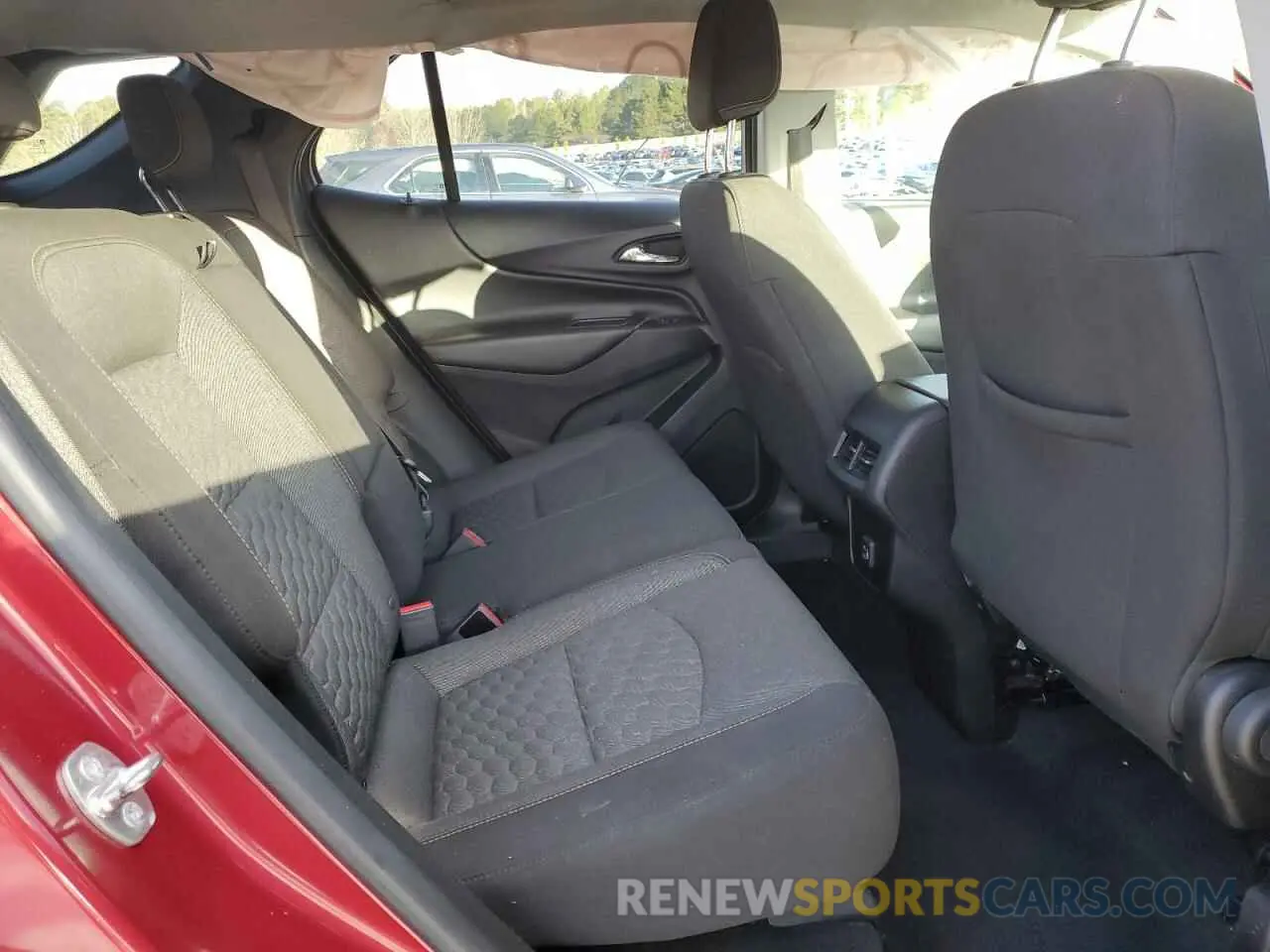 11 Photograph of a damaged car 2GNAXKEV2K6132078 CHEVROLET EQUINOX 2019