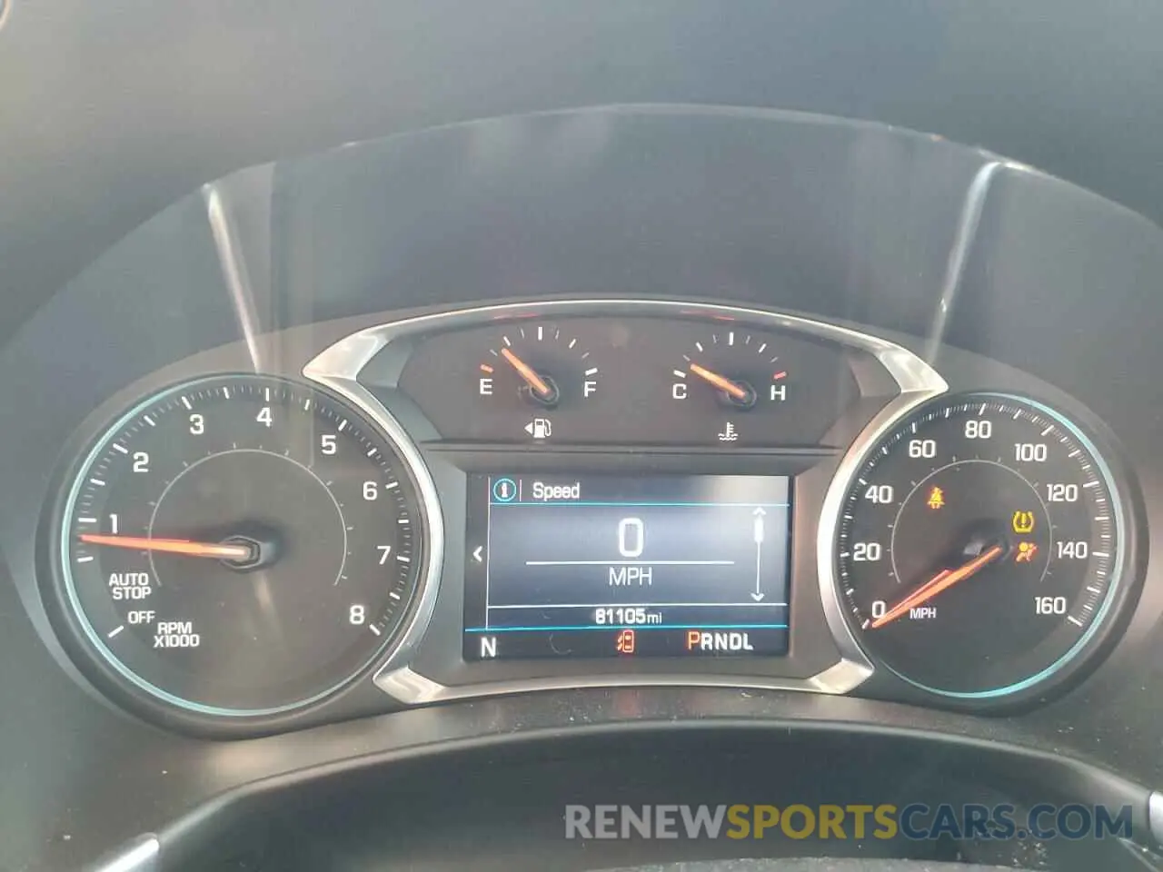 9 Photograph of a damaged car 2GNAXKEV2K6152623 CHEVROLET EQUINOX 2019