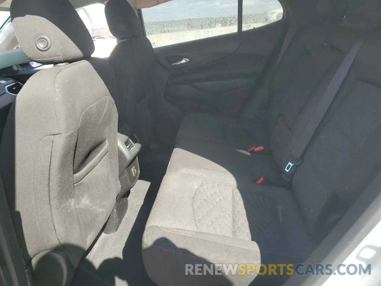 11 Фотография поврежденного автомобиля 2GNAXKEV2K6157997 CHEVROLET EQUINOX 2019