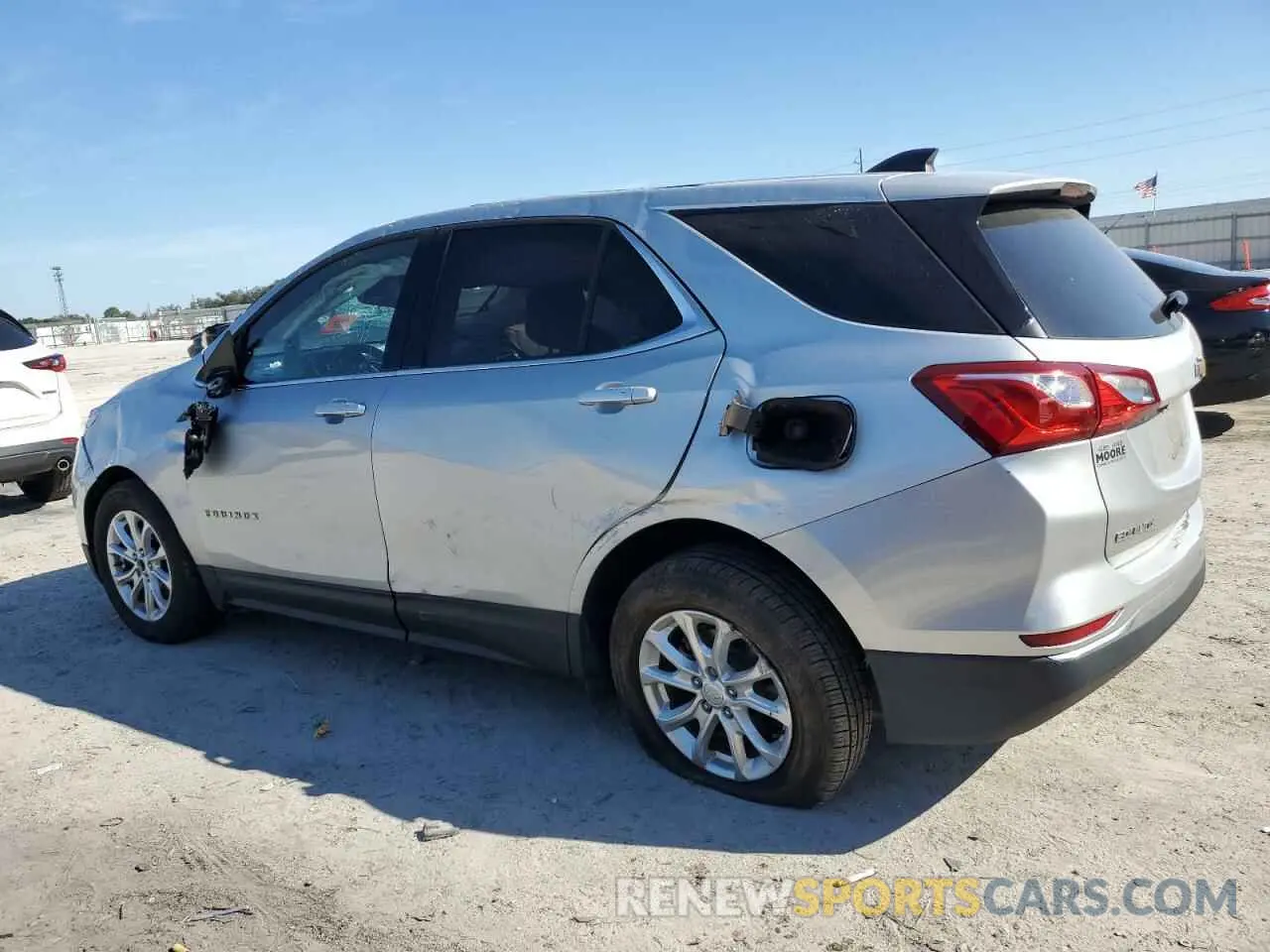 2 Фотография поврежденного автомобиля 2GNAXKEV2K6174993 CHEVROLET EQUINOX 2019