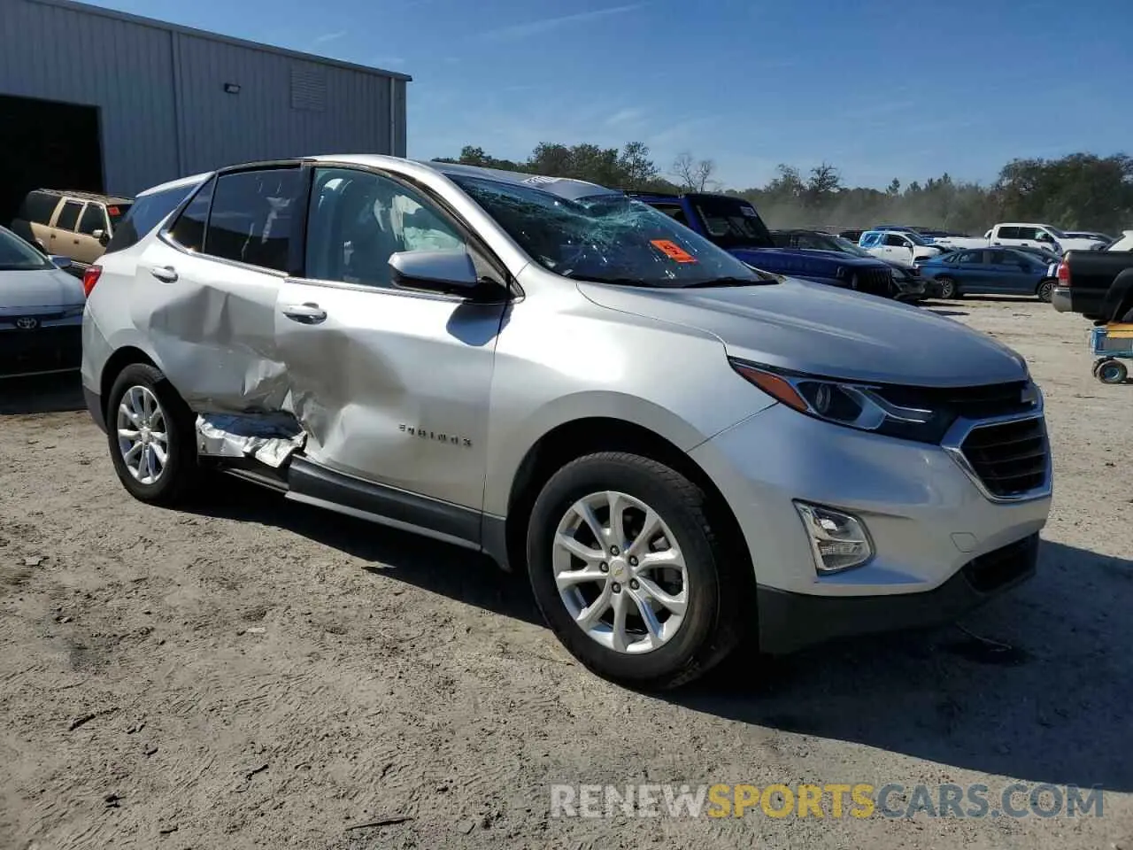 4 Фотография поврежденного автомобиля 2GNAXKEV2K6174993 CHEVROLET EQUINOX 2019