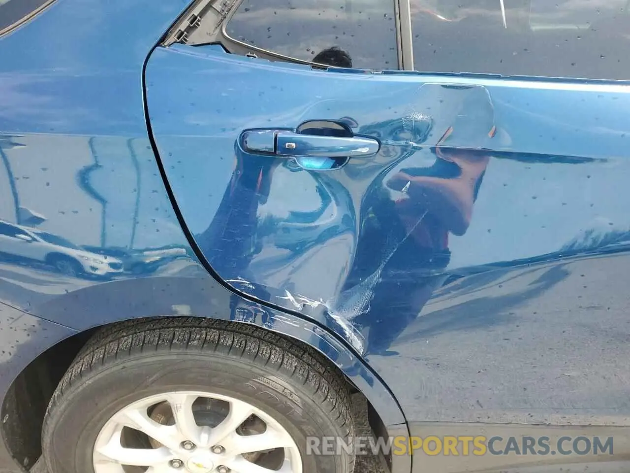 11 Фотография поврежденного автомобиля 2GNAXKEV2K6223948 CHEVROLET EQUINOX 2019