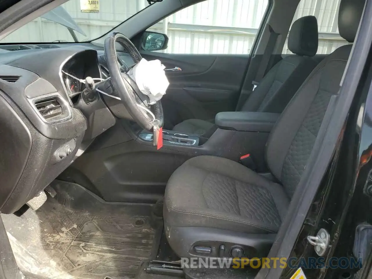 7 Photograph of a damaged car 2GNAXKEV3K6112034 CHEVROLET EQUINOX 2019
