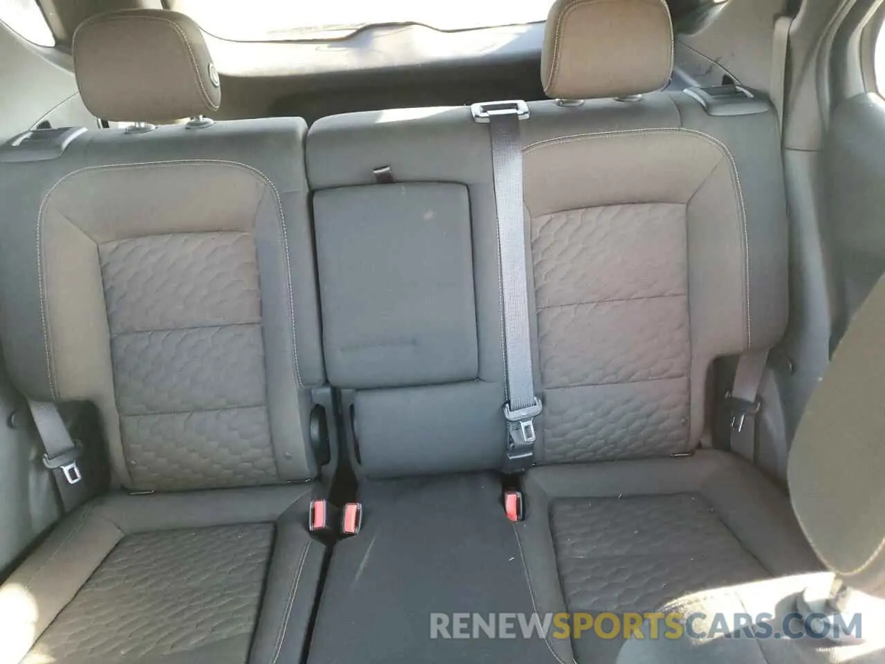 10 Photograph of a damaged car 2GNAXKEV3K6183427 CHEVROLET EQUINOX 2019
