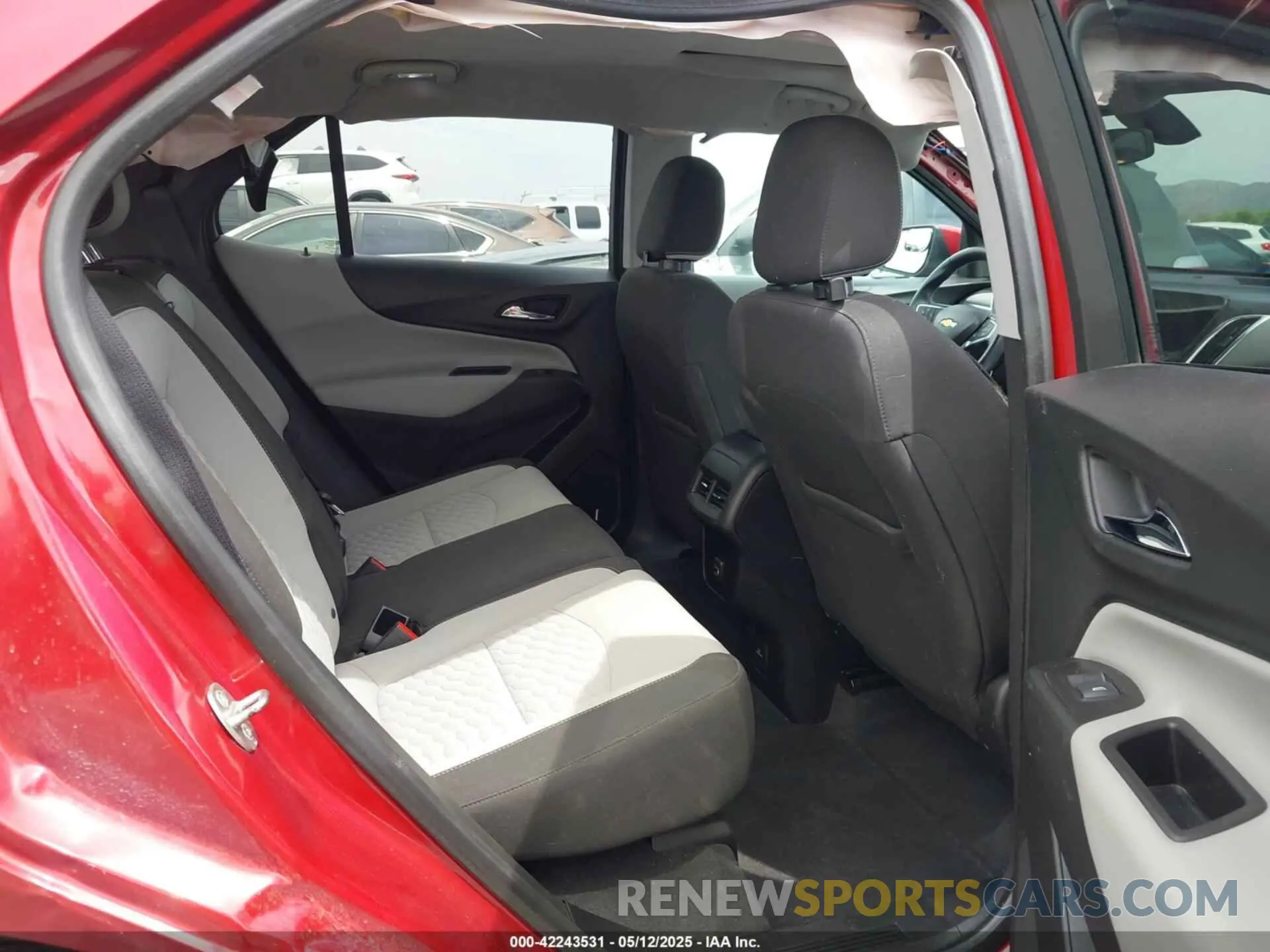 8 Фотография поврежденного автомобиля 2GNAXKEV3K6191740 CHEVROLET EQUINOX 2019