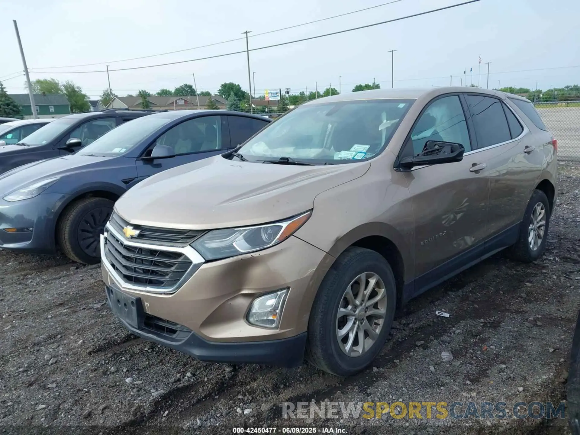 2 Photograph of a damaged car 2GNAXKEV3K6198011 CHEVROLET EQUINOX 2019