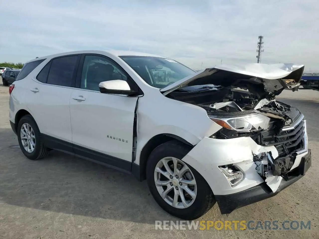 4 Photograph of a damaged car 2GNAXKEV3K6239155 CHEVROLET EQUINOX 2019