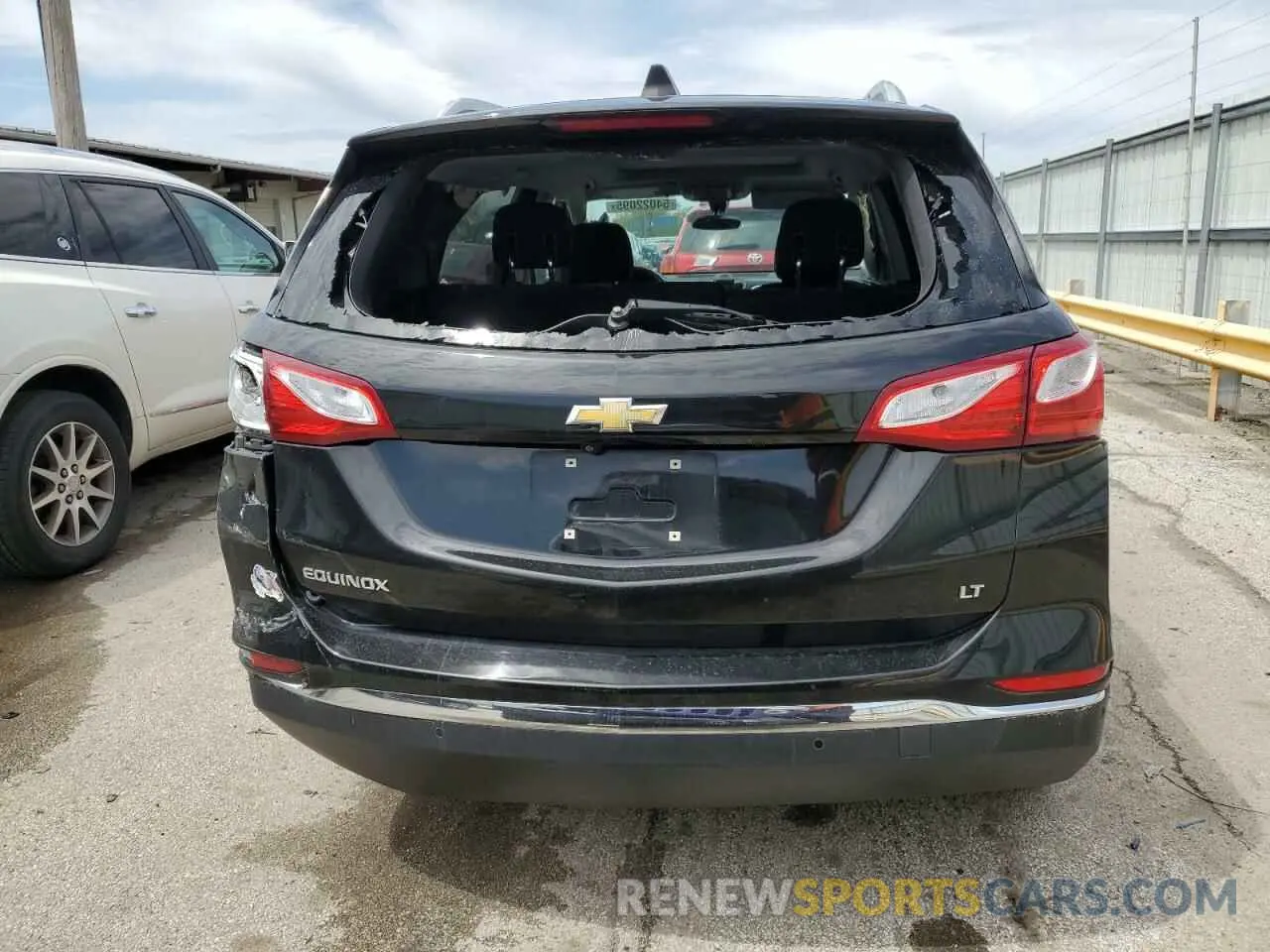 6 Photograph of a damaged car 2GNAXKEV4K6109319 CHEVROLET EQUINOX 2019