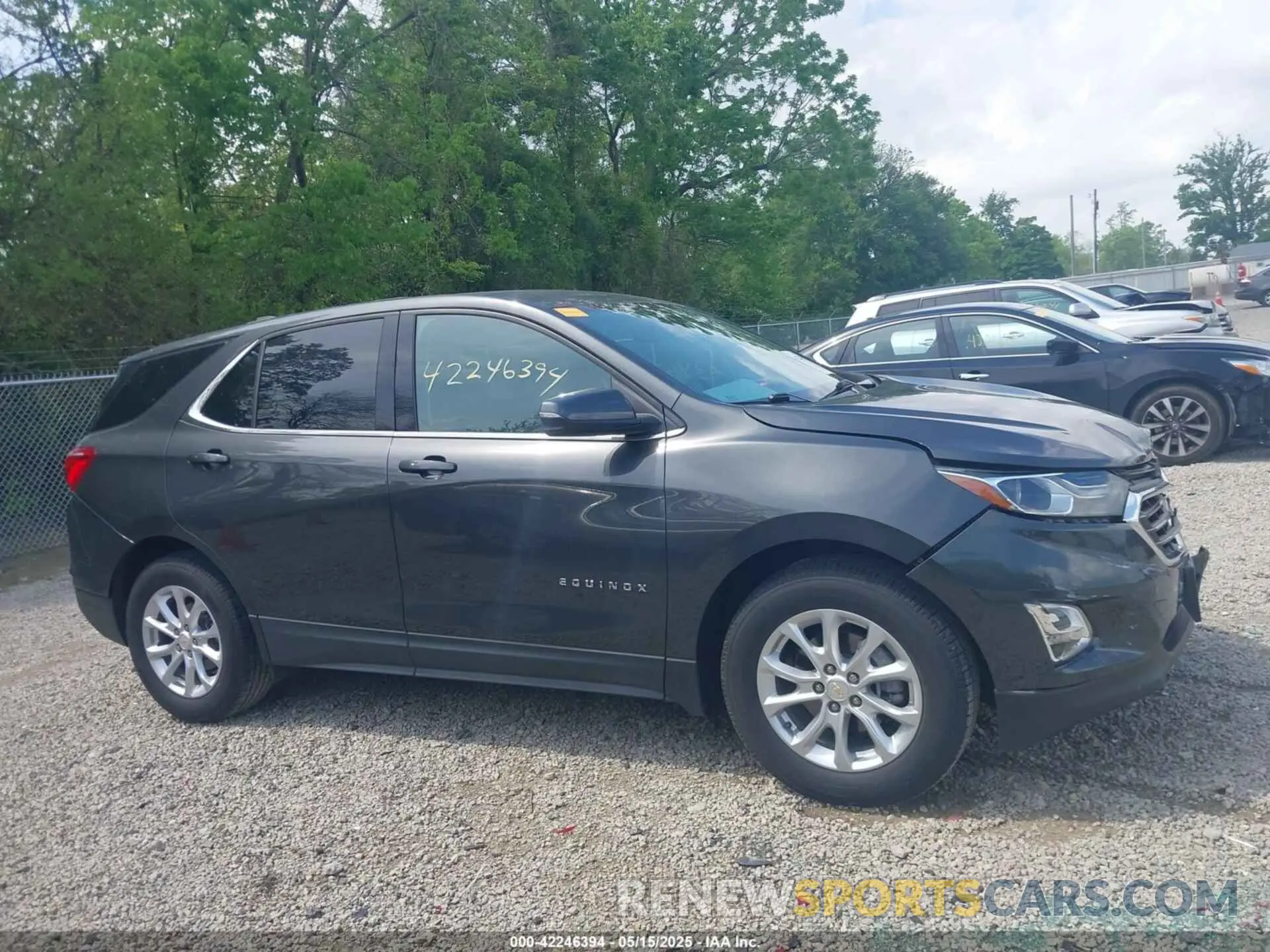 13 Photograph of a damaged car 2GNAXKEV4K6151361 CHEVROLET EQUINOX 2019