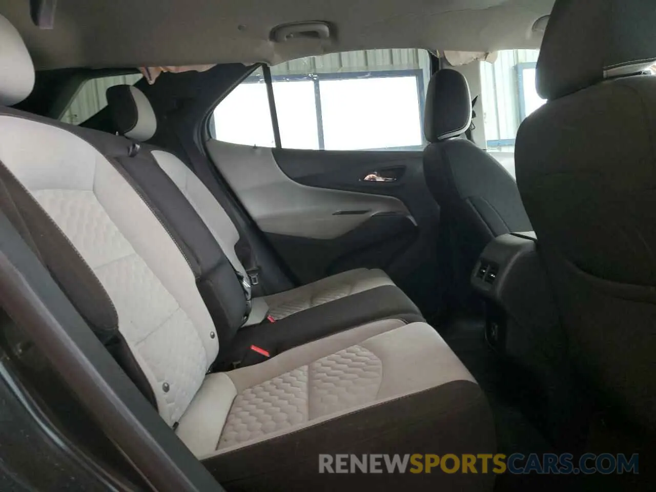 11 Фотография поврежденного автомобиля 2GNAXKEV5K6149893 CHEVROLET EQUINOX 2019