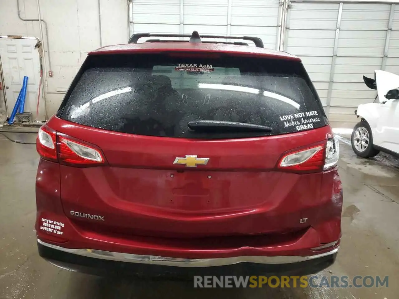 6 Photograph of a damaged car 2GNAXKEV5K6158660 CHEVROLET EQUINOX 2019
