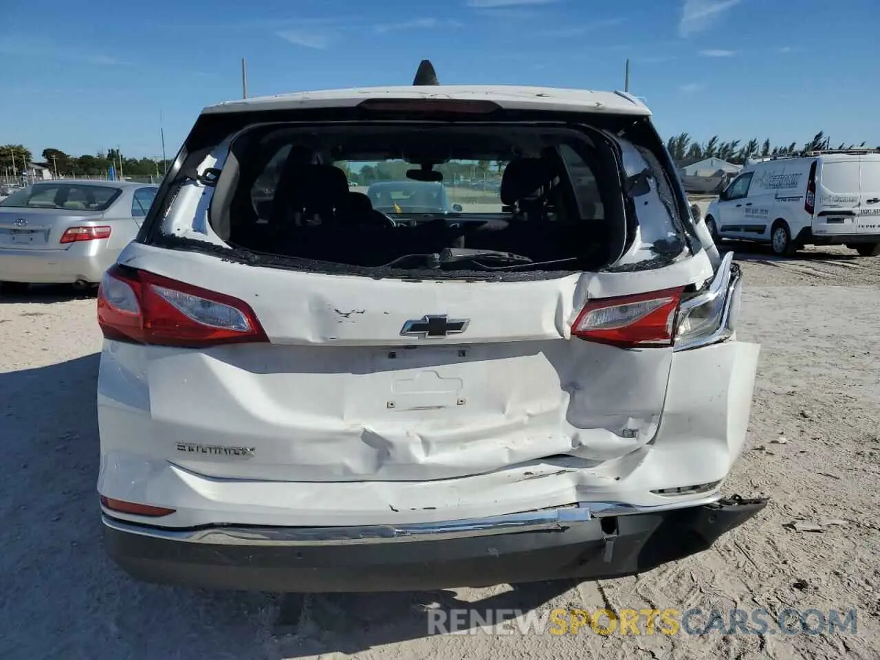 6 Photograph of a damaged car 2GNAXKEV5K6194896 CHEVROLET EQUINOX 2019