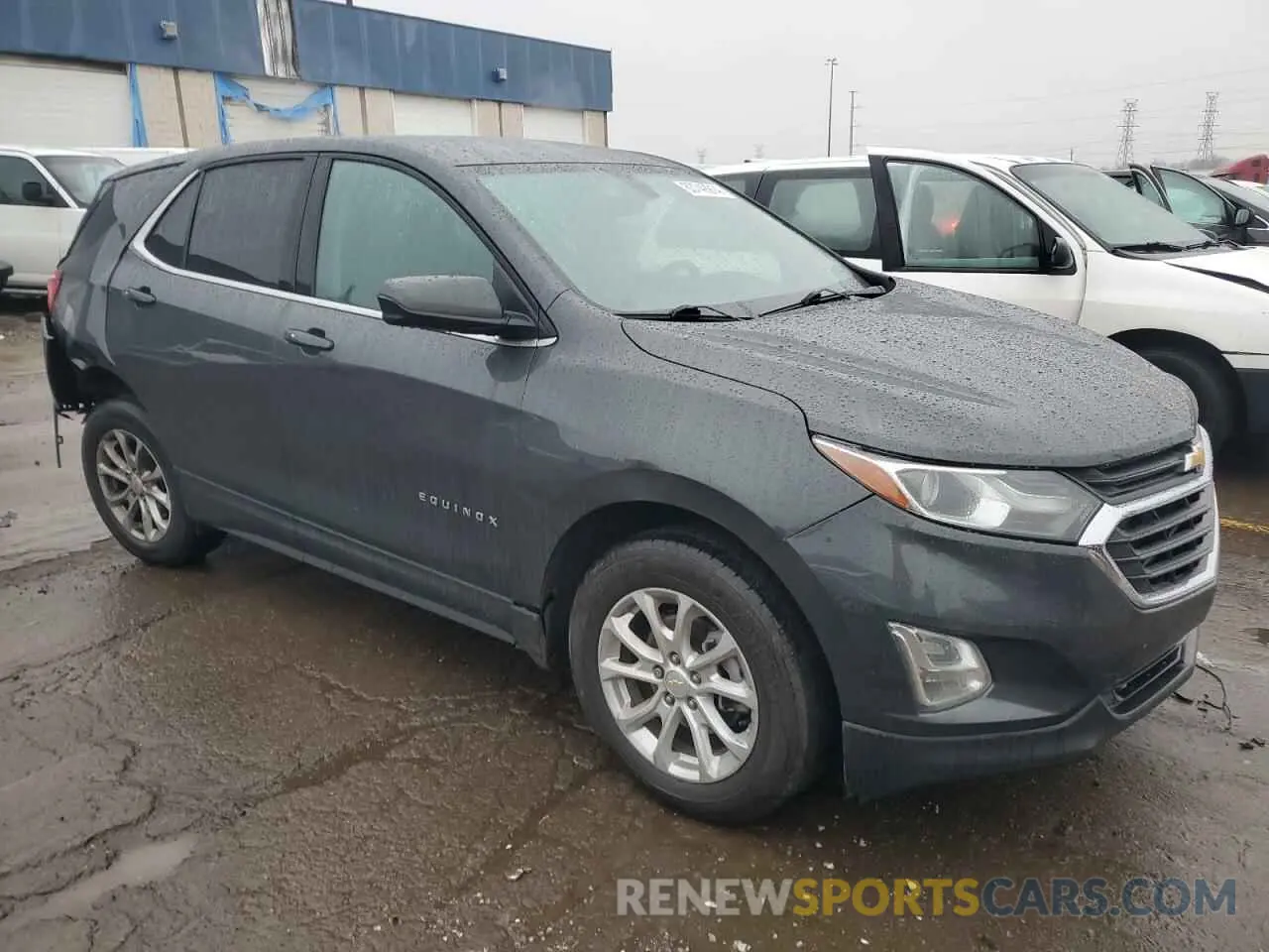 4 Photograph of a damaged car 2GNAXKEV5K6203368 CHEVROLET EQUINOX 2019