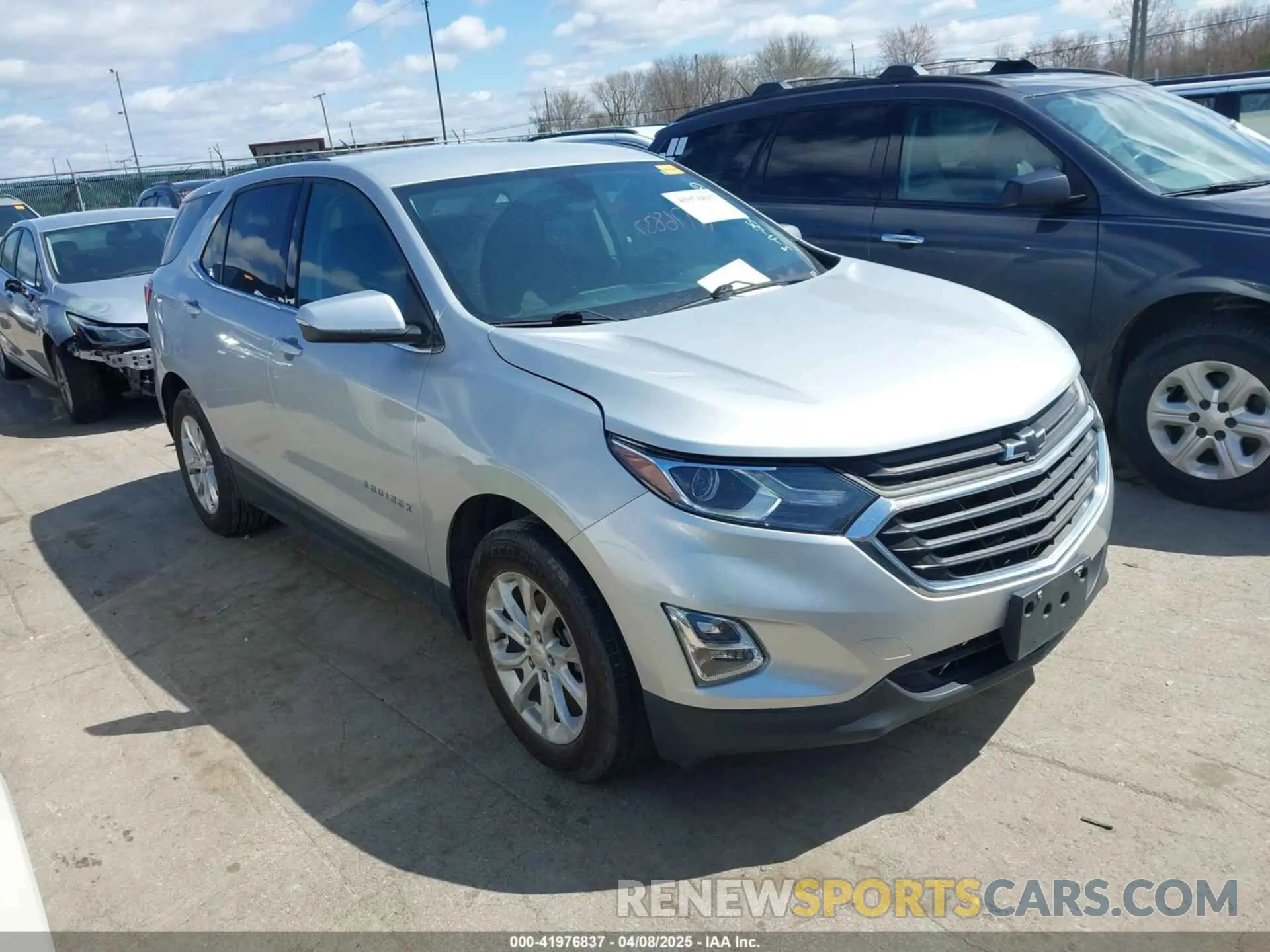 1 Photograph of a damaged car 2GNAXKEV5K6205458 CHEVROLET EQUINOX 2019
