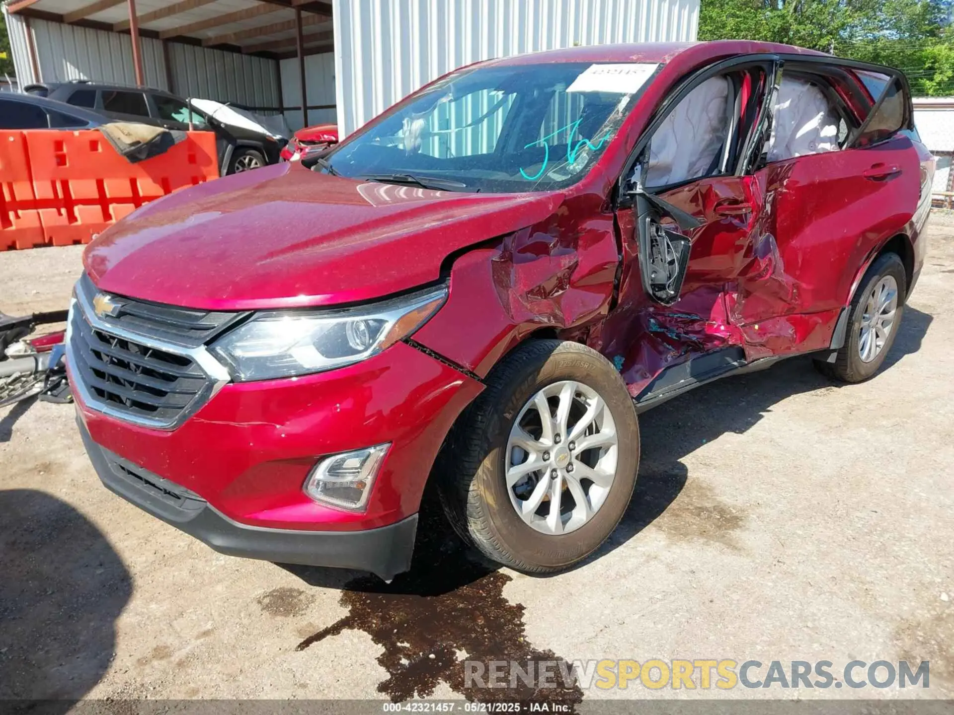 2 Фотография поврежденного автомобиля 2GNAXKEV5K6264221 CHEVROLET EQUINOX 2019